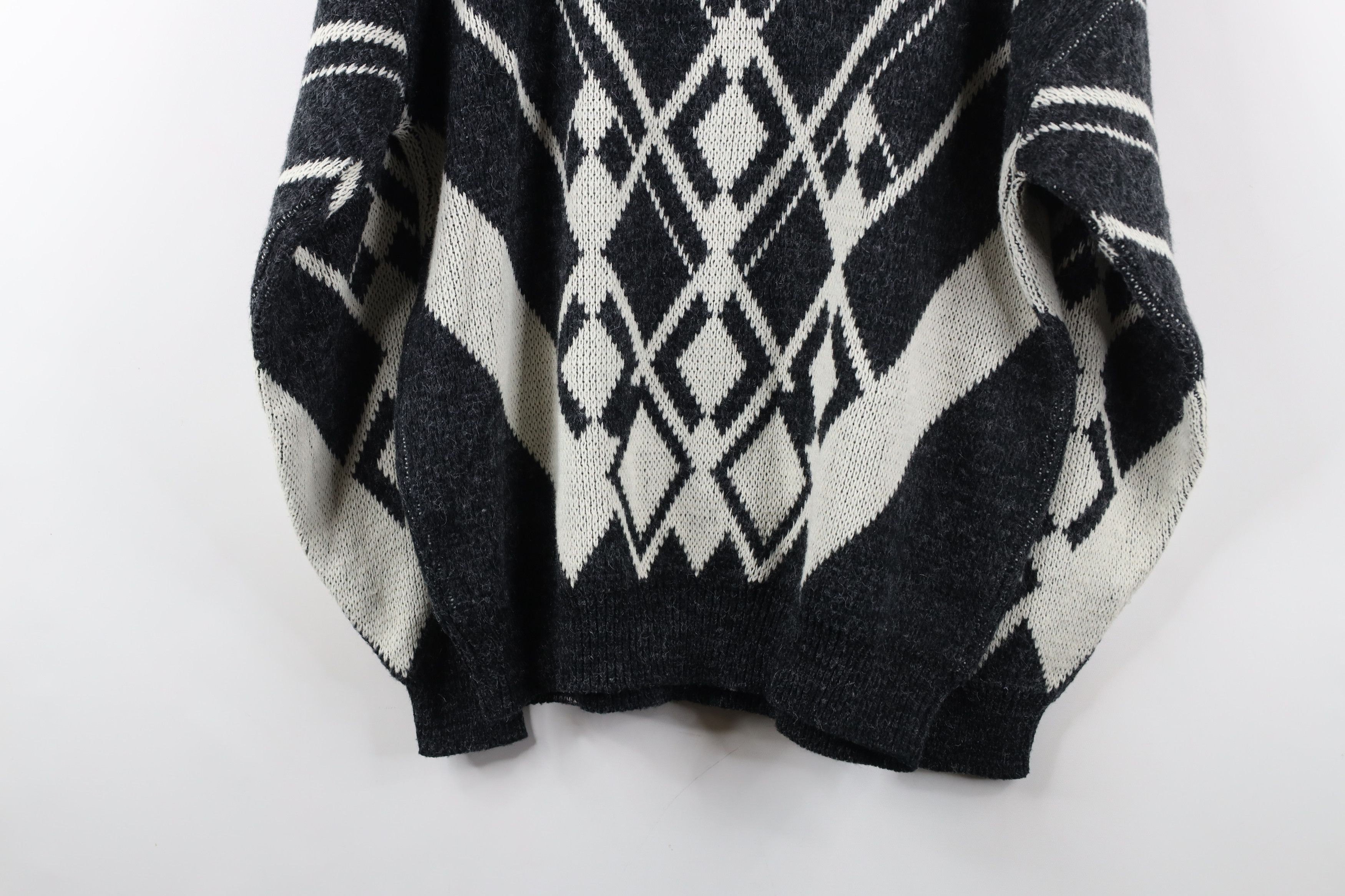 Vintage Vintage 90s Streetwear Argyle Diamond Knit Dad Sweater Size US XL / EU 56 / 4 - 11 Thumbnail