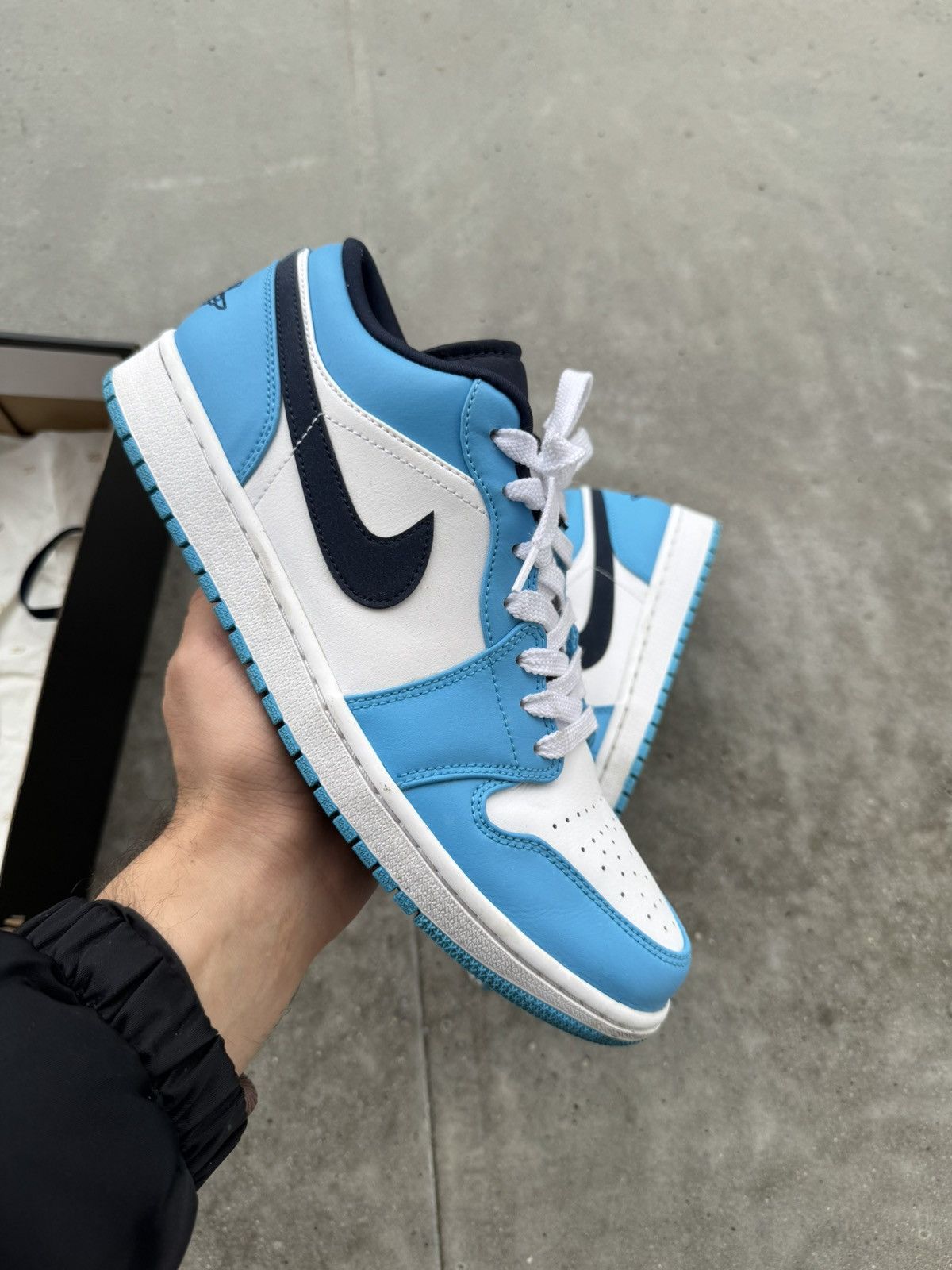 Jordan Brand × Nike Jordan 1 Low University Blue rare Size US 10 / EU 43 - 2 Thumbnail