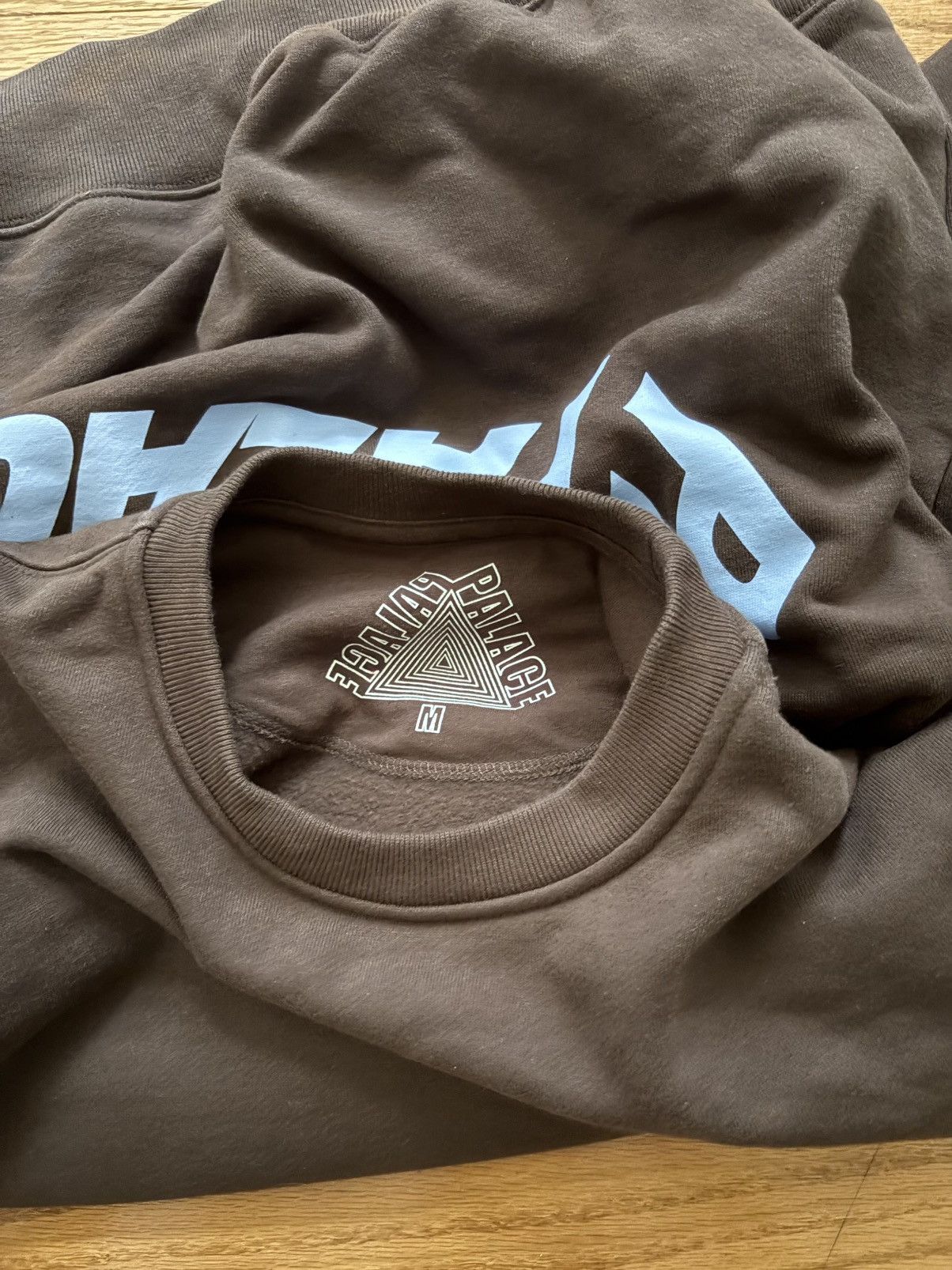 Palace Palace Skateboard OG P3 CREW FOX SIZING S/S 26 Description Size US M / EU 48-50 / 2 - 8 Thumbnail