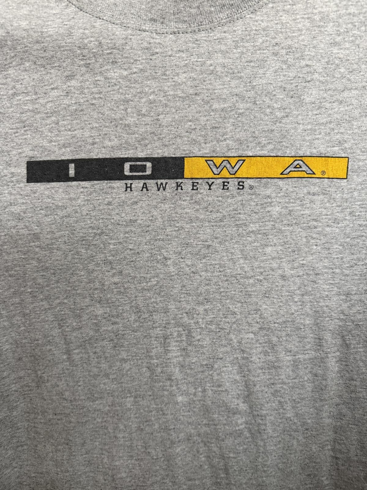 Designer VTG Iowa Hawkeyes T-shirt University of Iowa Tee - L Size US L / EU 52-54 / 3 - 3 Thumbnail