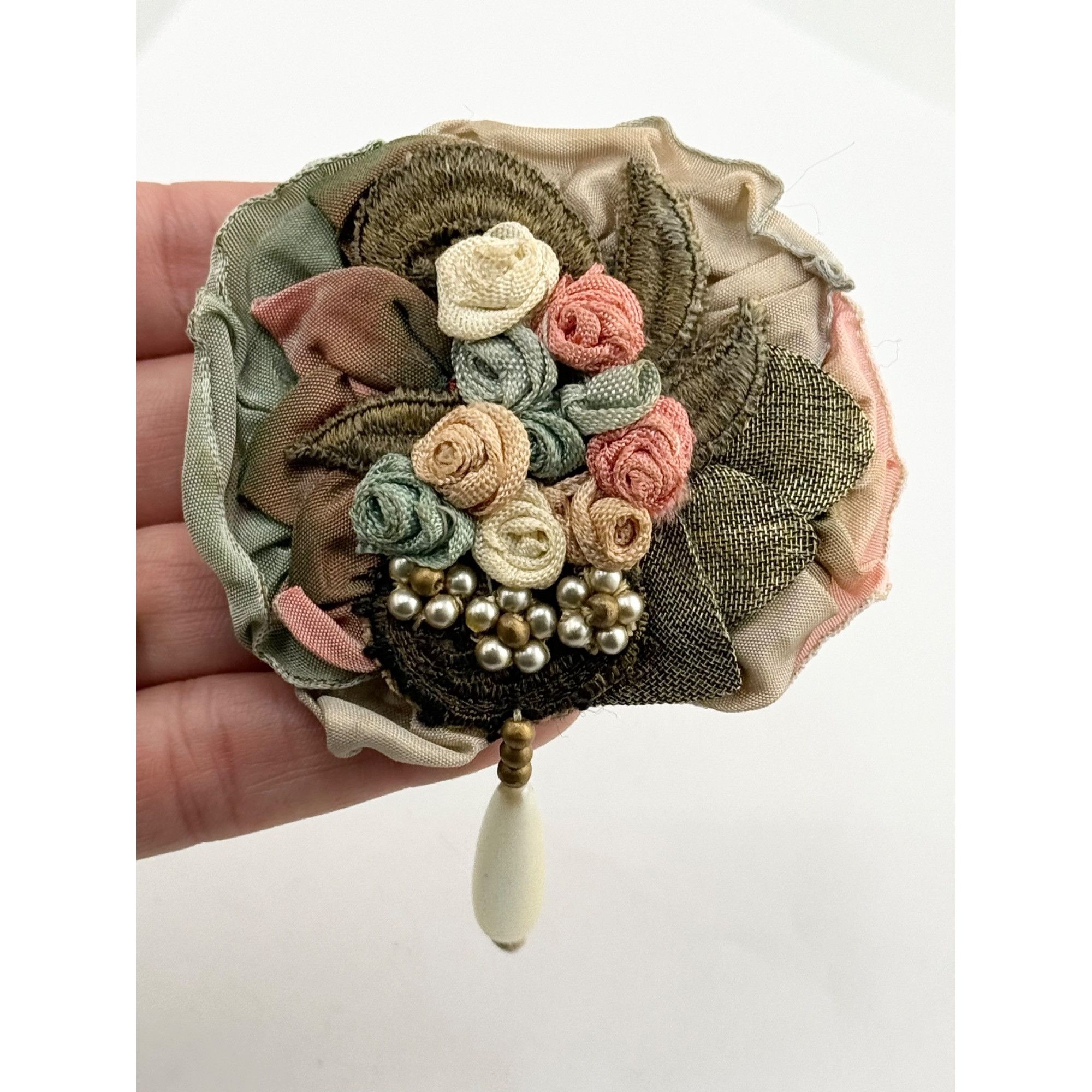 Vintage Vintage Beverly Gayle Beaded Flower Brooch Pin Size ONE SIZE - 4 Thumbnail