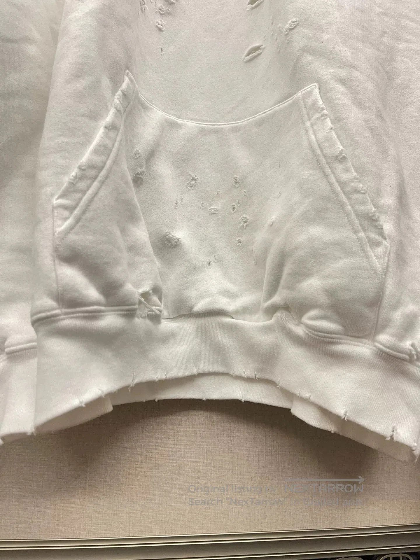 Balenciaga balenciaga destroyed white hoodie with logo. Size US XS / EU 42 / 0 - 4 Thumbnail