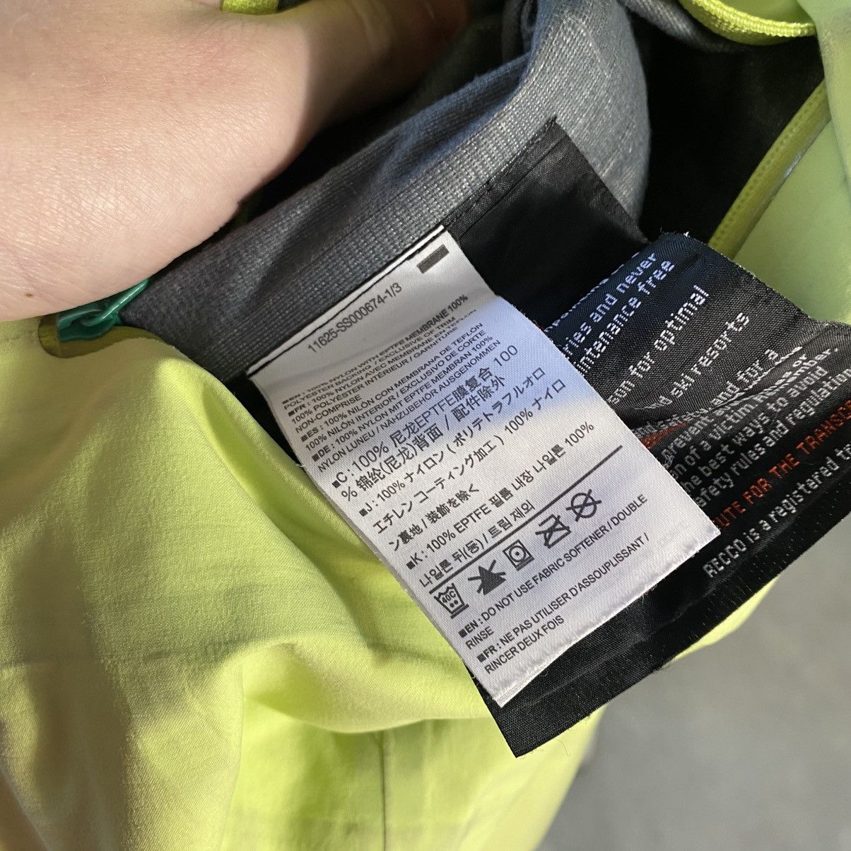 Arc'teryx Arcteryx beta lt jacket gore-Tex very rare Size US S / EU 44-46 / 1 - 9 Thumbnail