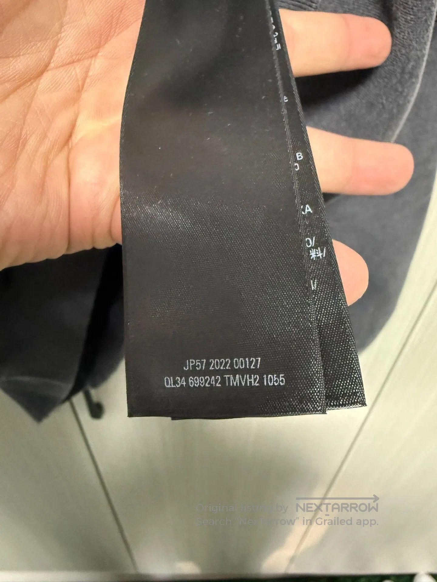 Balenciaga Balenciaga 22FW Strikethrough Crewneck Sweatshirt. Size US S / EU 44-46 / 1 - 4 Thumbnail