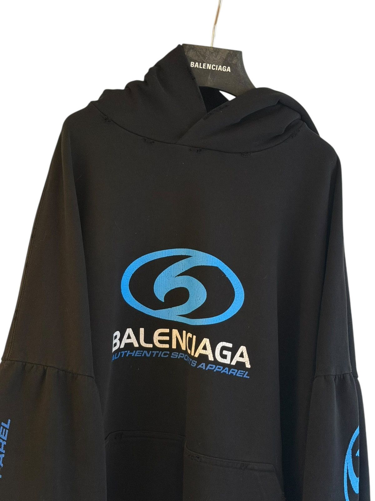 Balenciaga BALENCIAGA DEMNA SURFER SPORT HOODIE SIZE 3 Size US L / EU 52-54 / 3 - 3 Thumbnail