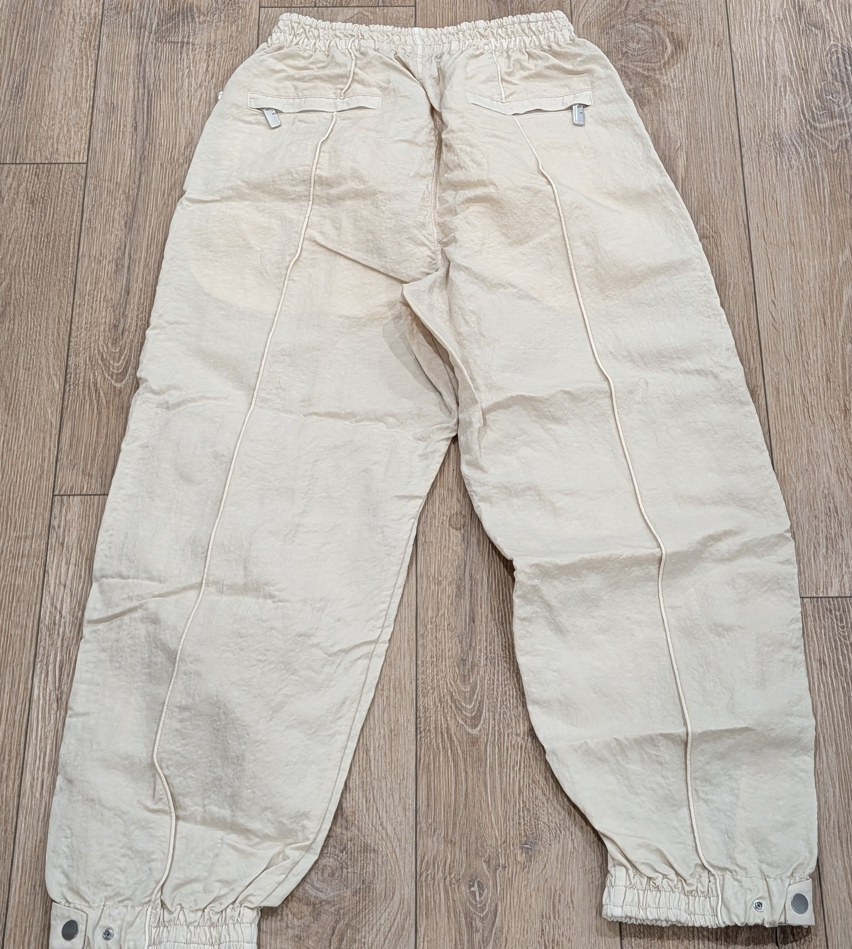 Burberry Burberry Wide Leg Crinkle Jogger Pants Soap Medium Size US 32 / EU 48 - 4 Thumbnail