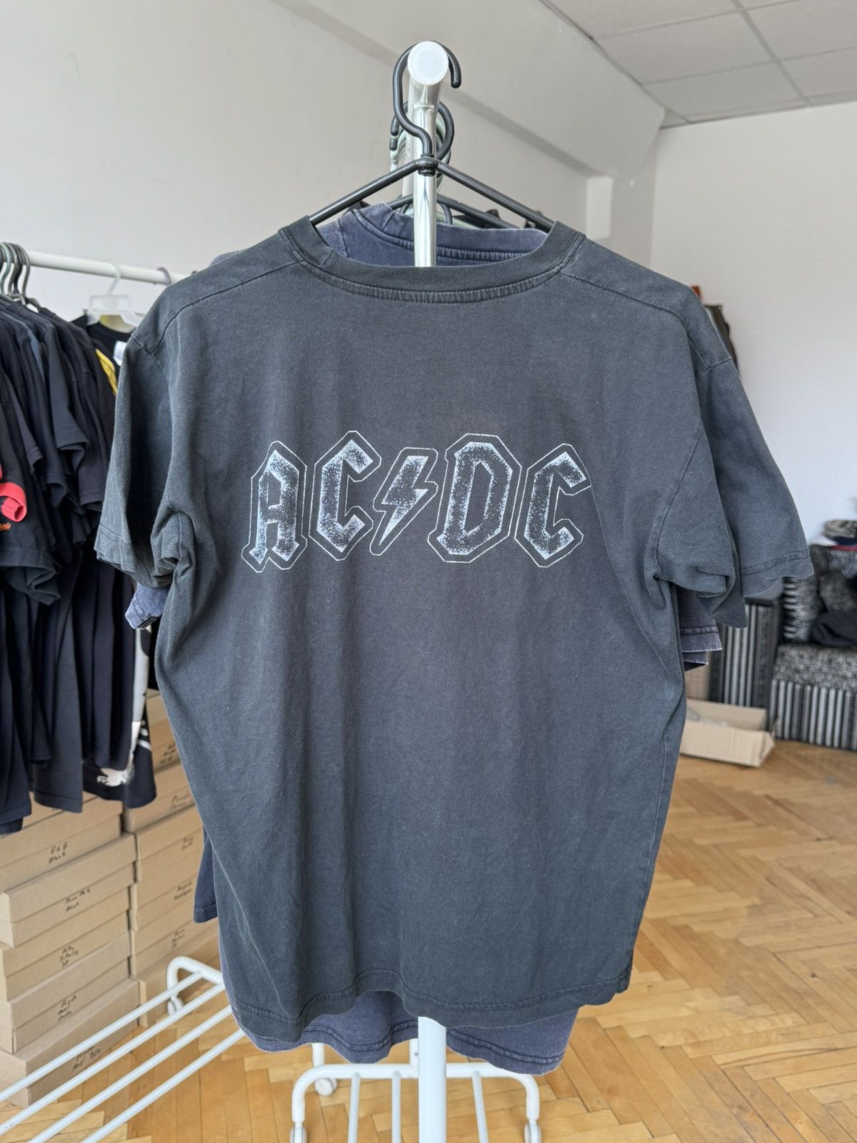 AC/DC Vintage 90s AC/DC Cannon Trashed T-shirt Size US L / EU 52-54 / 3 - 2 Thumbnail