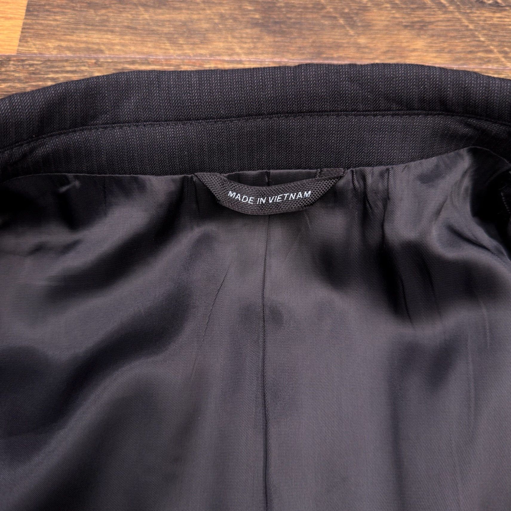 Vintage Marc Anthony Suit Jacket 44 Short Black Wool Blazer Jacket Notch Lapel Two-Button Single-Breasted Men 44 Regular Size US 44 / EU 60 - 5 Thumbnail