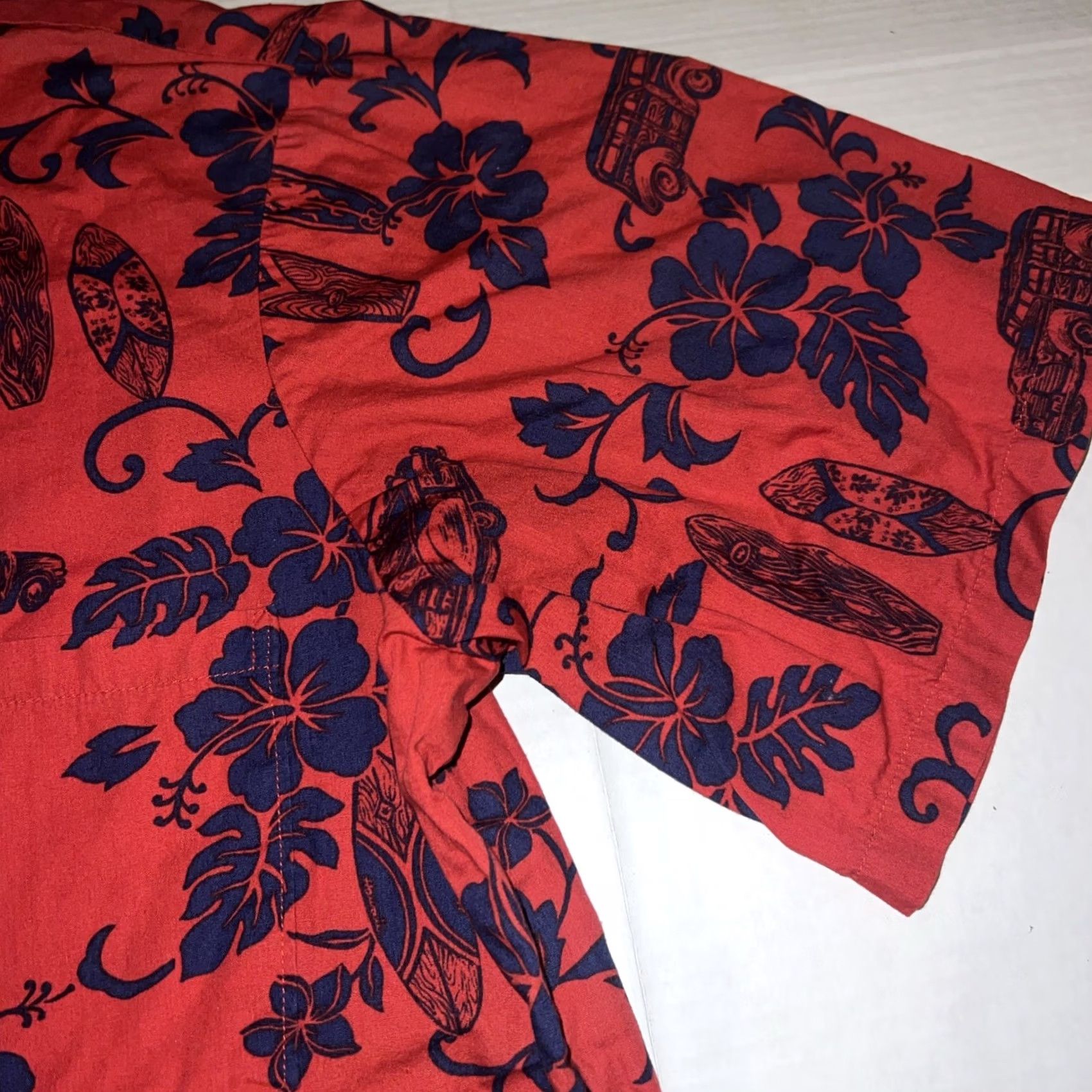 Hilo Hattie VINTAGE Hilo Hattie Hawaiian Aloha Shirt Short Sleeve Red Woodies Surfboards Pattern Medium Men's Size US XXL / EU 58 / 5 - 4 Thumbnail