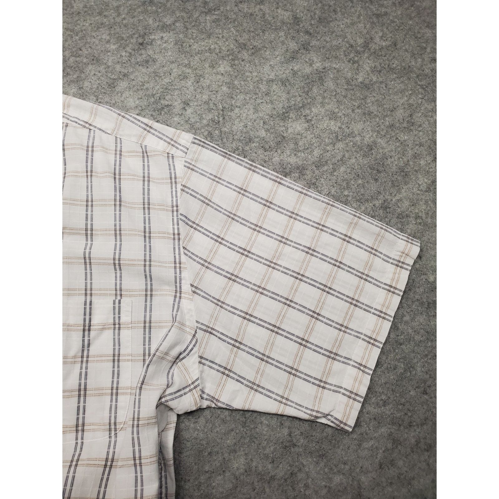 Arrow Arrow Men's XL Black & White Short Sleeve Button Up Shirt Size US XL / EU 56 / 4 - 7 Thumbnail