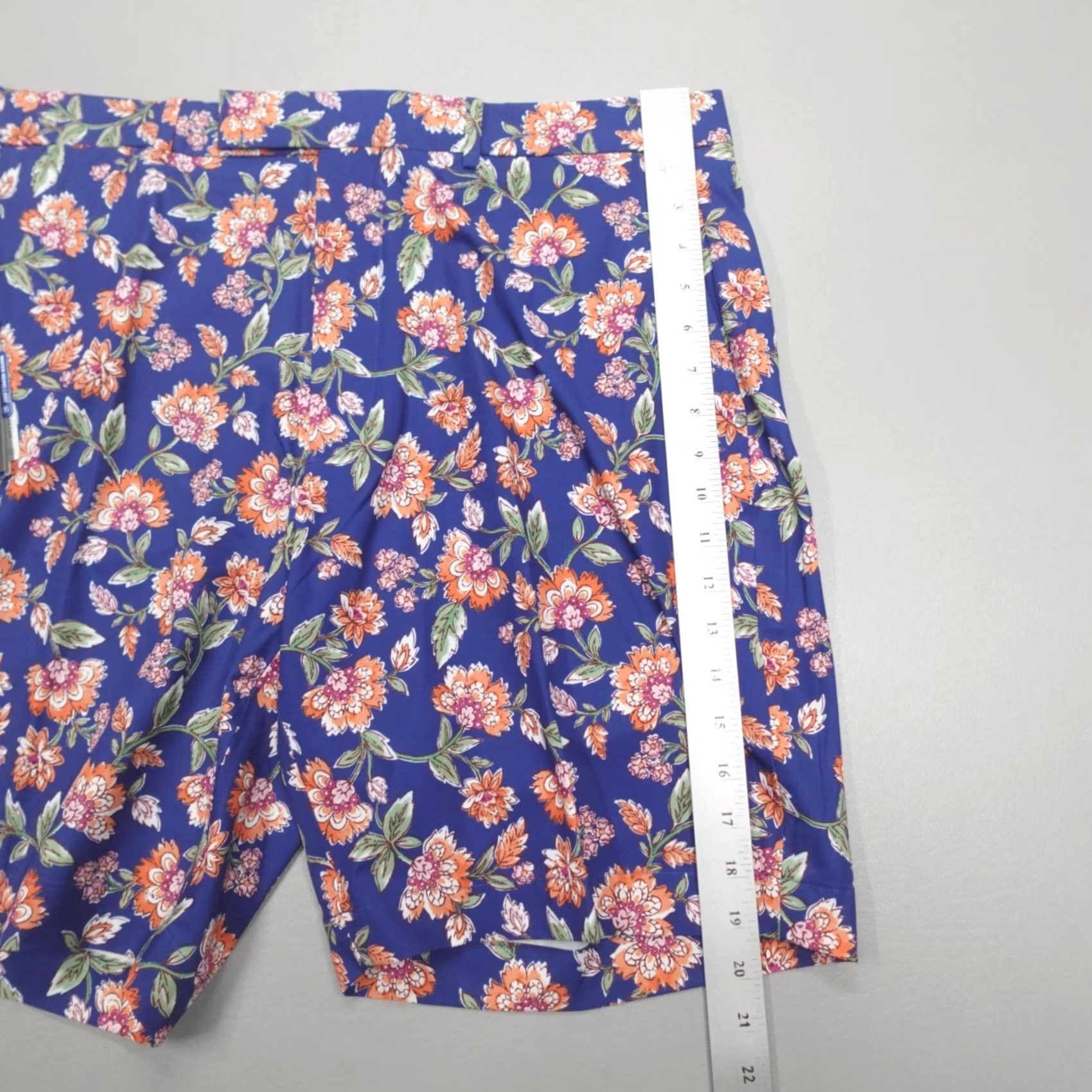 RLX Ralph Lauren RLX Ralph Lauren Shorts Size 36 Floral Classic Fit 9” Inseam Water Repellent Size US 36 / EU 52 - 7 Thumbnail