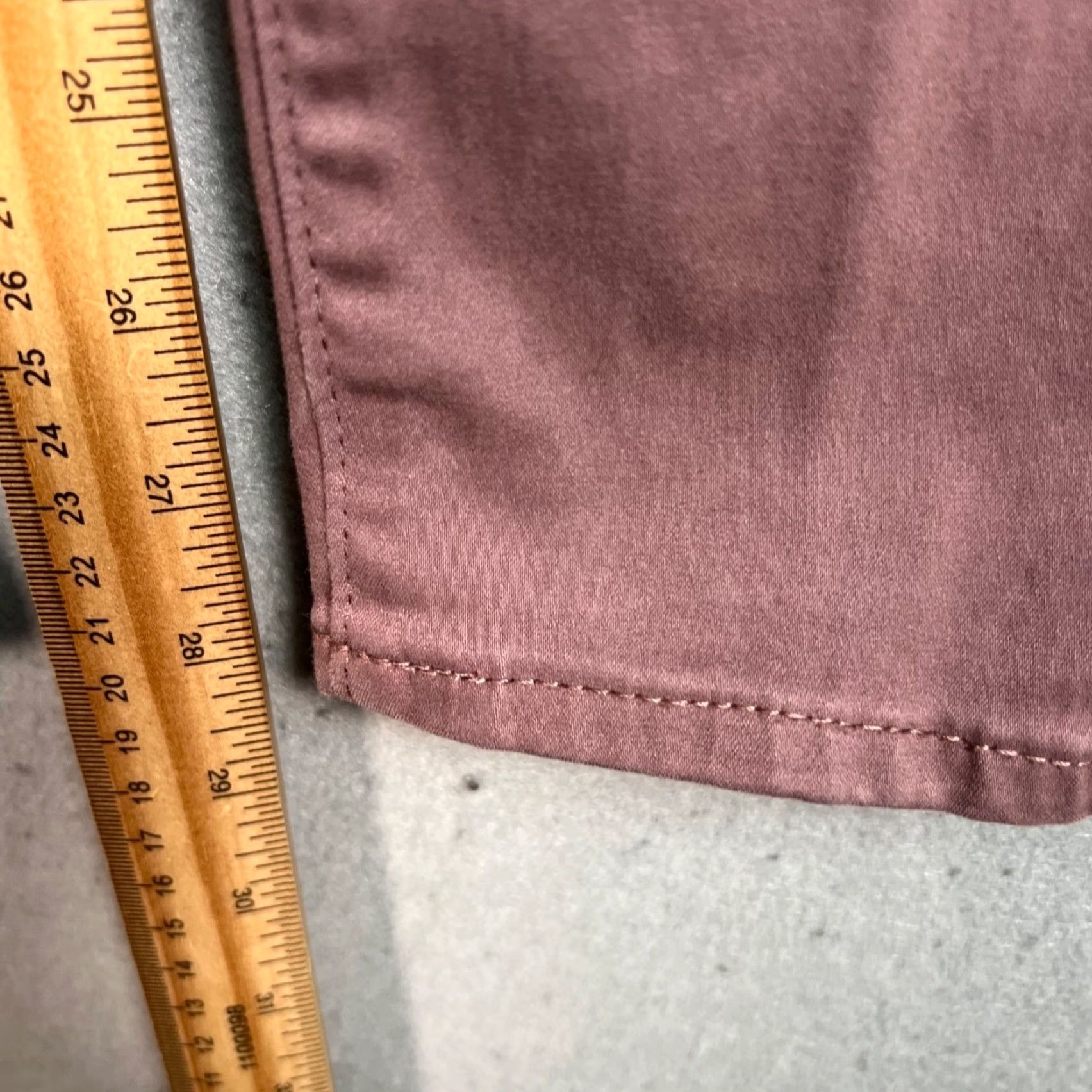 Uniqlo Uniqlo Jeans Mens XS 26-28 Dusty Pink Skinny Fit Cotton Blend Denim Pants Regular Inseam 29in Boys Mens Womens Size US 27 - 6 Thumbnail