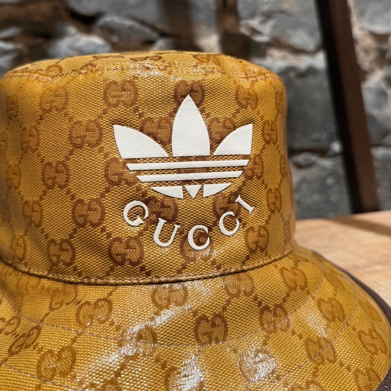 GUCCI×adidas バケットハット GUCCI - グッチ GUCCI ハット GGクリスタル S 57 バケットハット