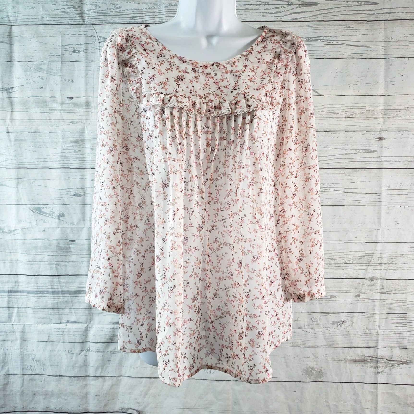 Gap Gap Blouse Pink White Floral Long Sleeve Ruffle Sheer Women’s Sz S Regular Size Small Shirt Size S / US 4 / IT 40 - 2 Thumbnail