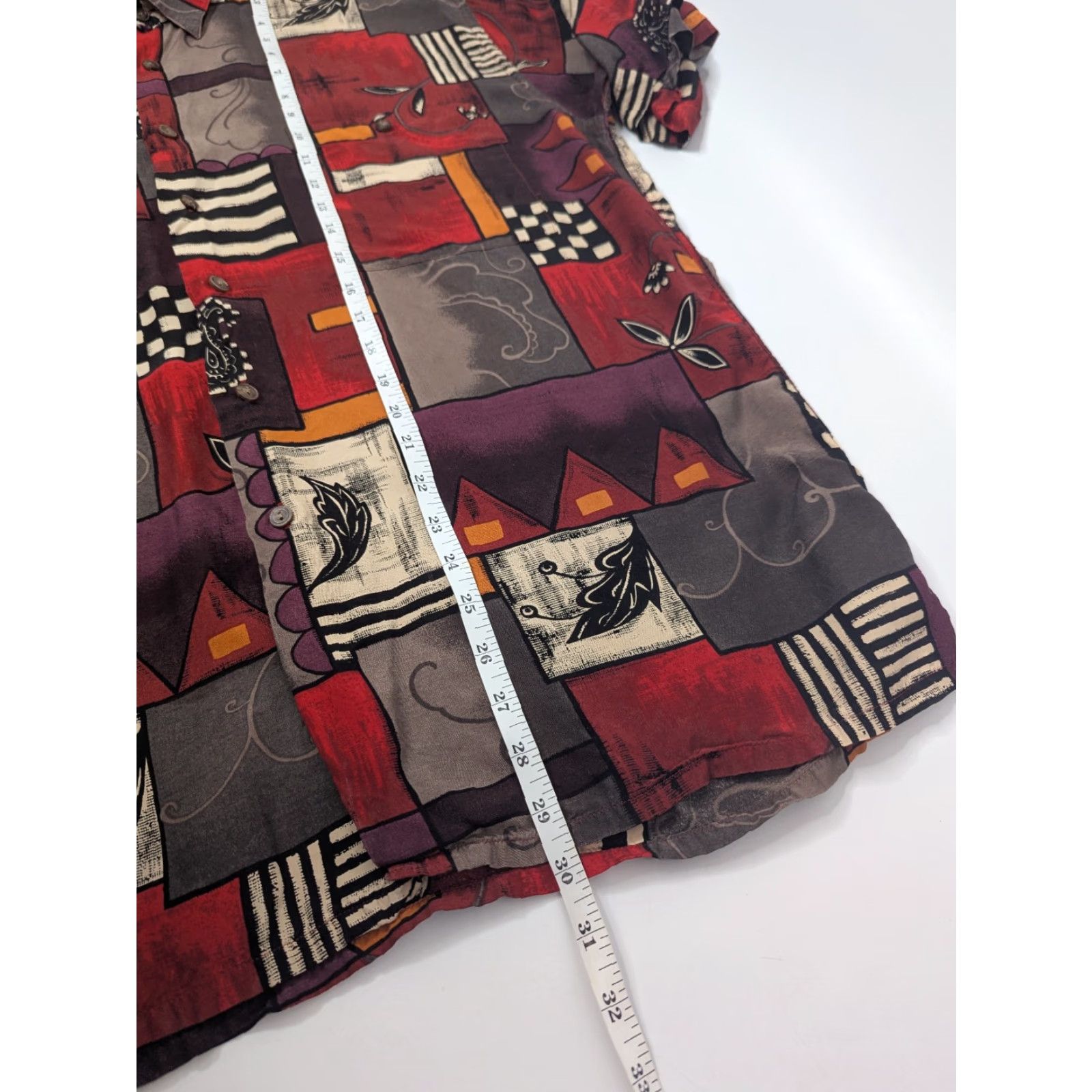Vintage VTG Burma Bibas Shirt Mens L Red Abstract Geometric Short Sleeve Button-Up Rayon Size US L / EU 52-54 / 3 - 4 Thumbnail