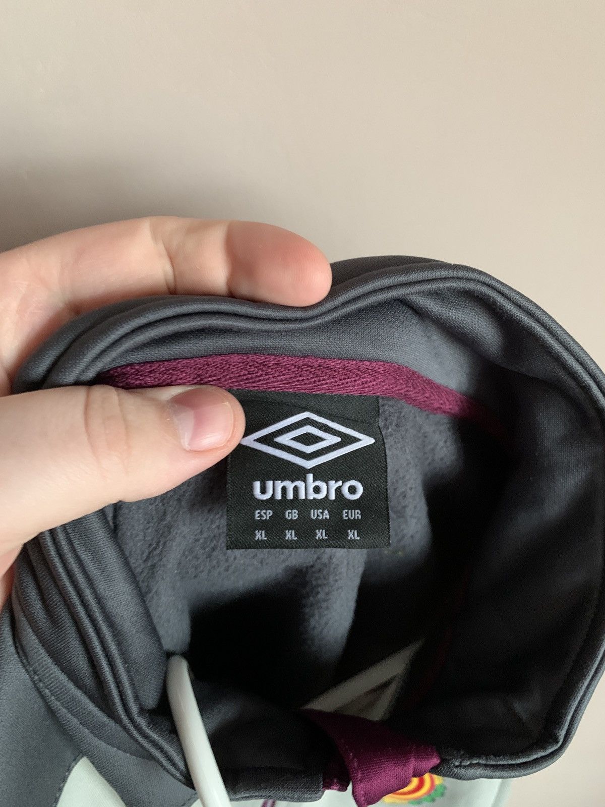Umbro Mallorca Football Training Umbro Long Sleeve Shirt Soccer XL Size US XL / EU 56 / 4 - 8 Thumbnail