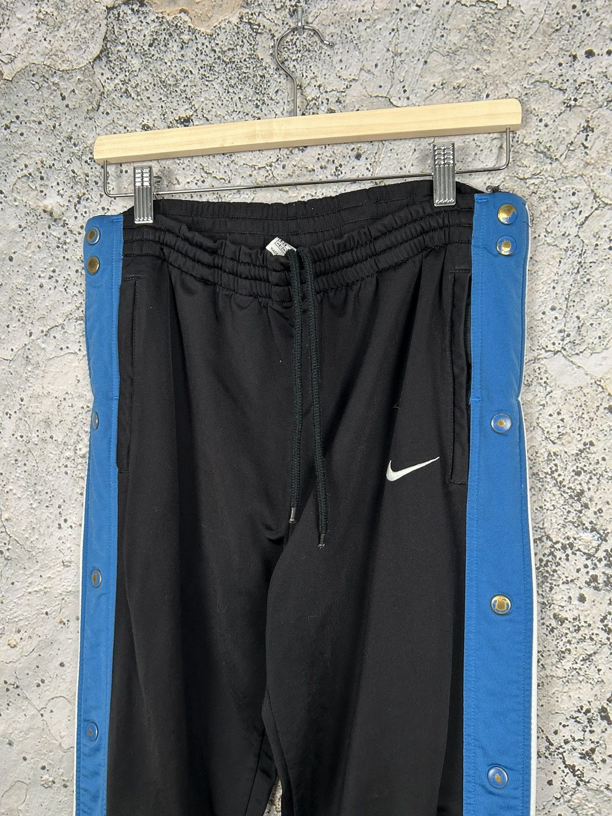Nike × Vintage Vintage Nike 90s Sweatpants Swoosh Nylon Drill Gorpcore Size US 36 / EU 52 - 3 Thumbnail