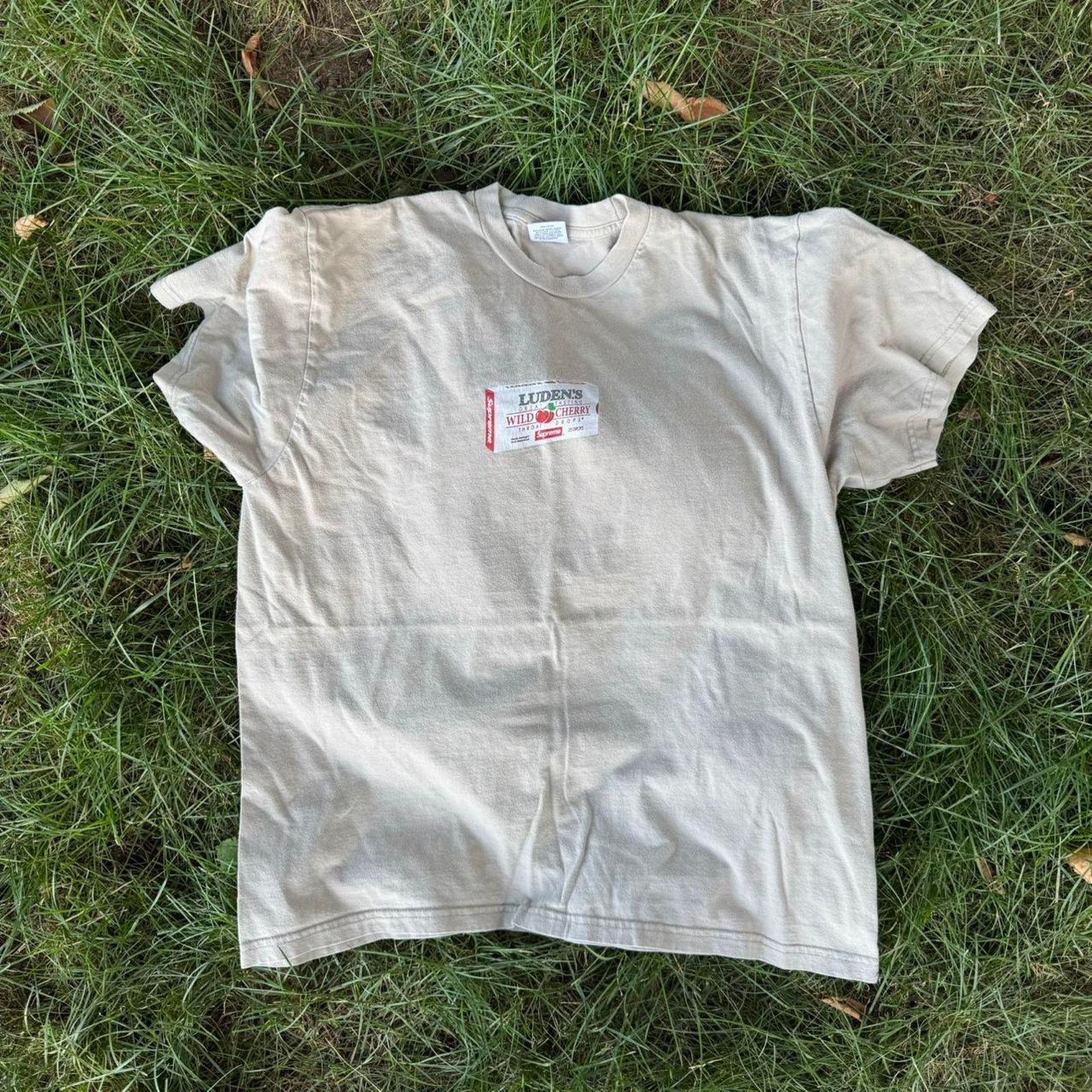 Supreme Supreme ludens cough drop tee Size US L / EU 52-54 / 3 - 1 Thumbnail