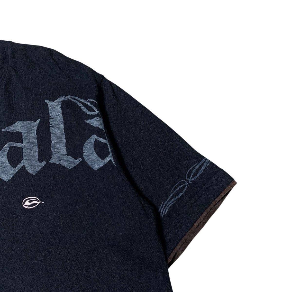 Japanese Brand 2000s Impala Poem Gothic Font Punk Style Tshirt Size US L / EU 52-54 / 3 - 3 Thumbnail