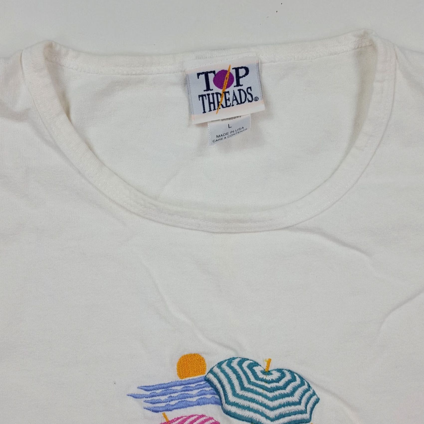 Vintage VINTAGE Malibu California Beach Top T-Shirt Short Sleeve 90s White Top Threads Women L Tropical 90s Aloha Beach Retro Sports Size L / US 10 / IT 46 - 4 Thumbnail