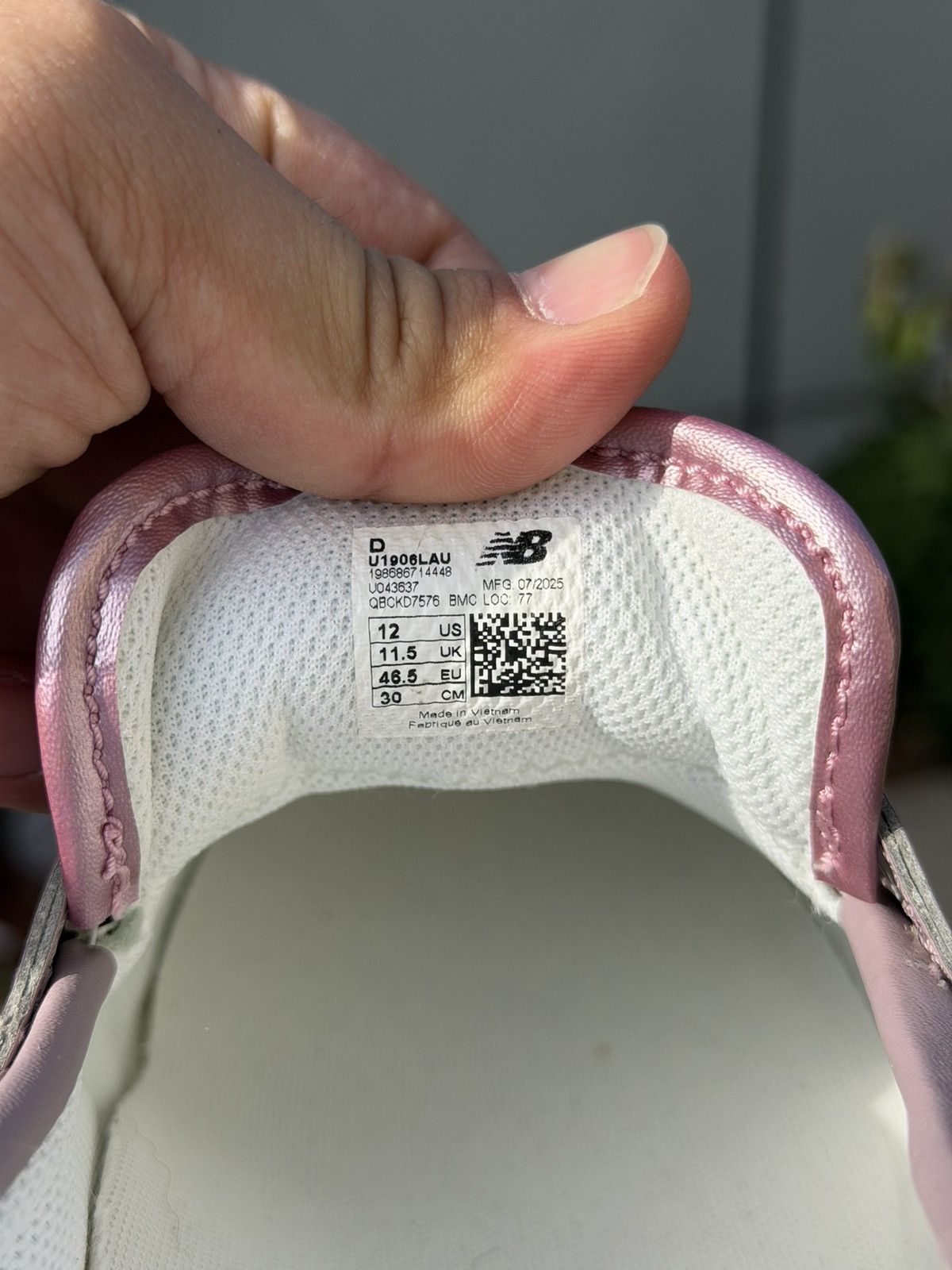 New Balance NEW BALANCE 1906L METALLIC PINK Size US 12 / EU 45 - 6 Thumbnail