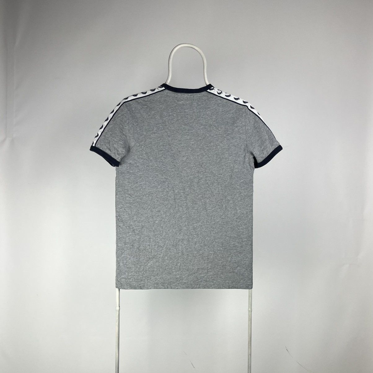 Fred Perry Fred perry tshirt logo sleeve size Small Size US S / EU 44-46 / 1 - 2 Thumbnail