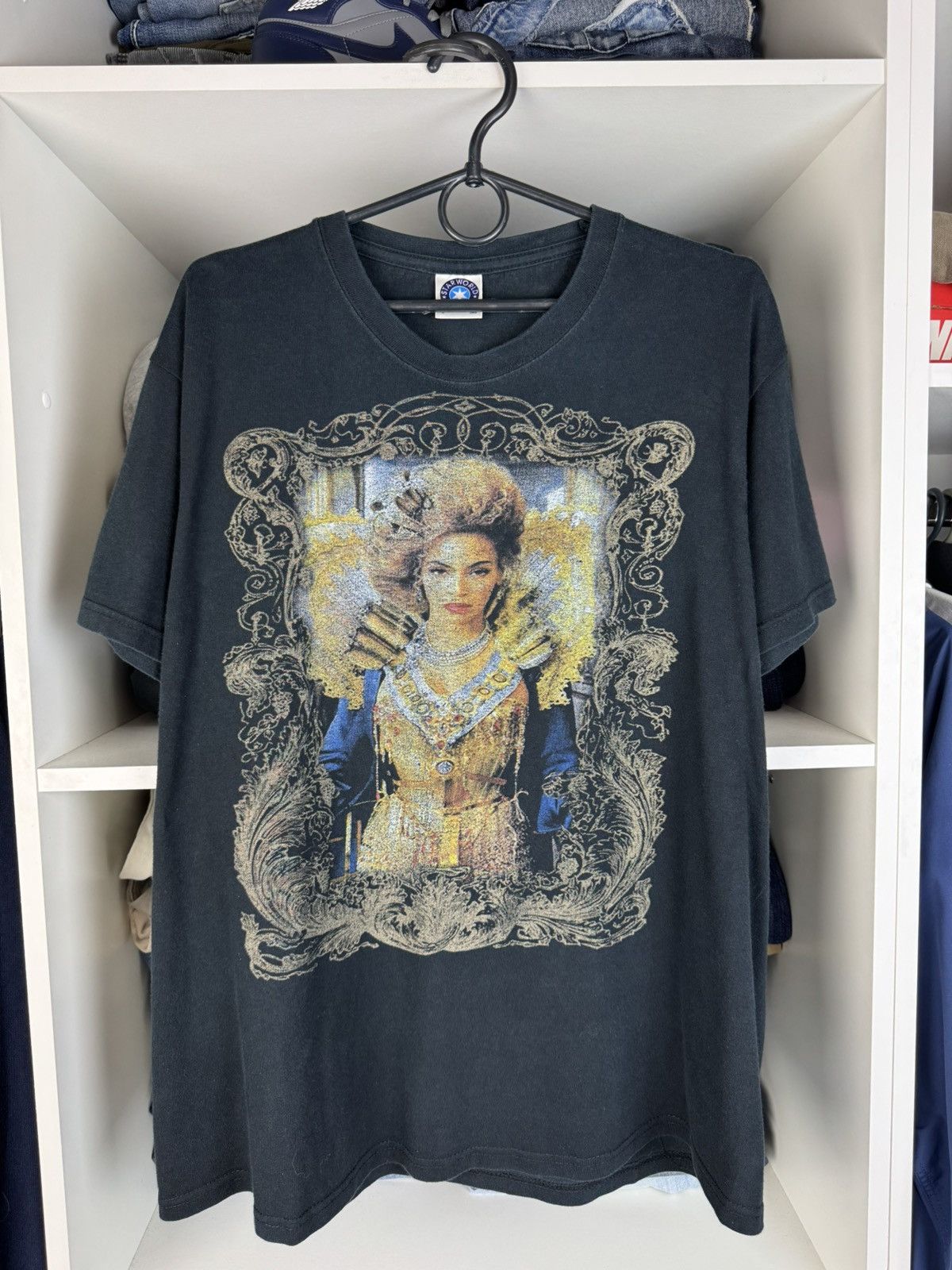 Beyonce Vintage Beyonce The Mrs. Carter Show T-shirt Size US L / EU 52-54 / 3 - 1 Thumbnail