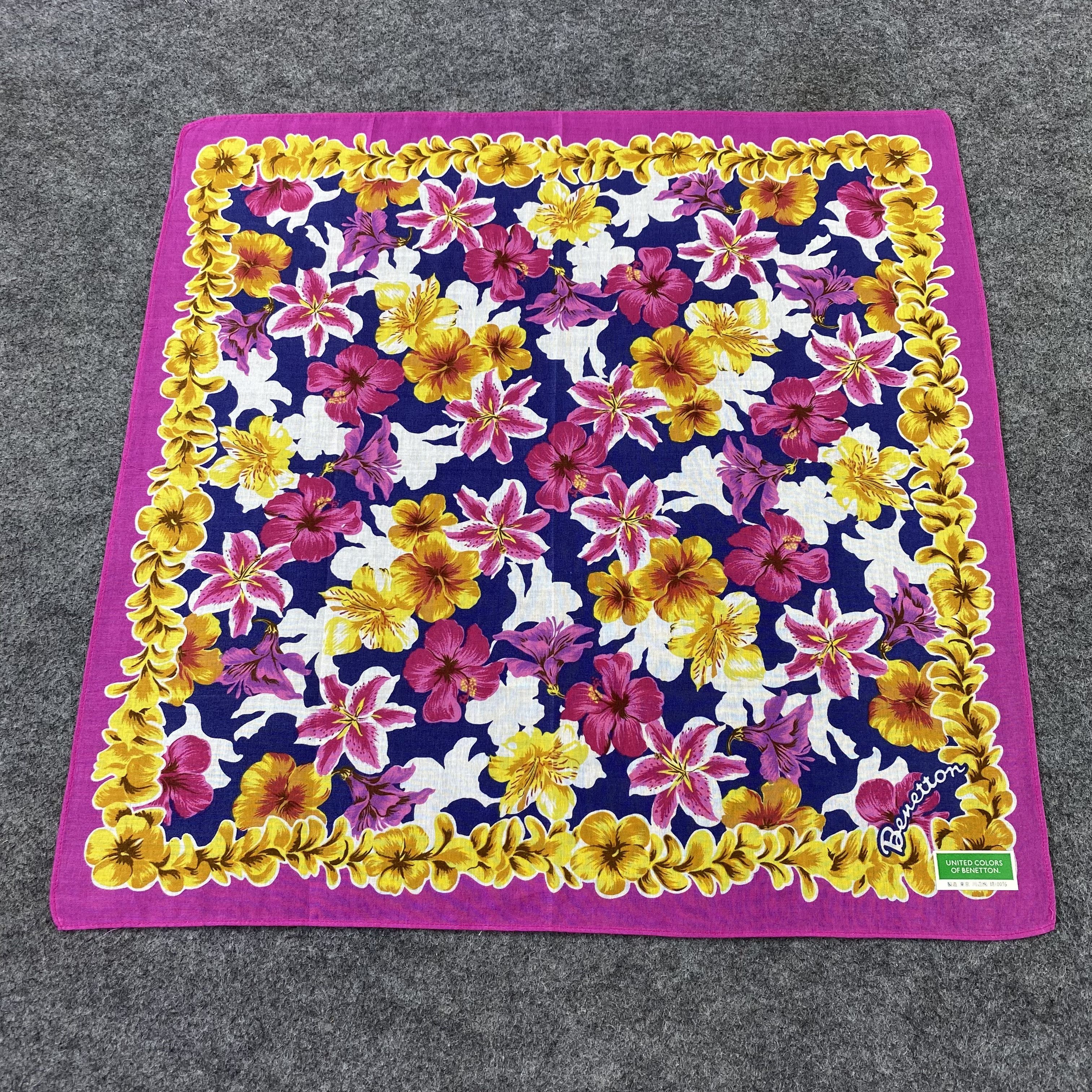 United Colors Of Benetton Benetton Handkerchief / Bandana / Neckerchief-B1336 Size ONE SIZE - 3 Thumbnail