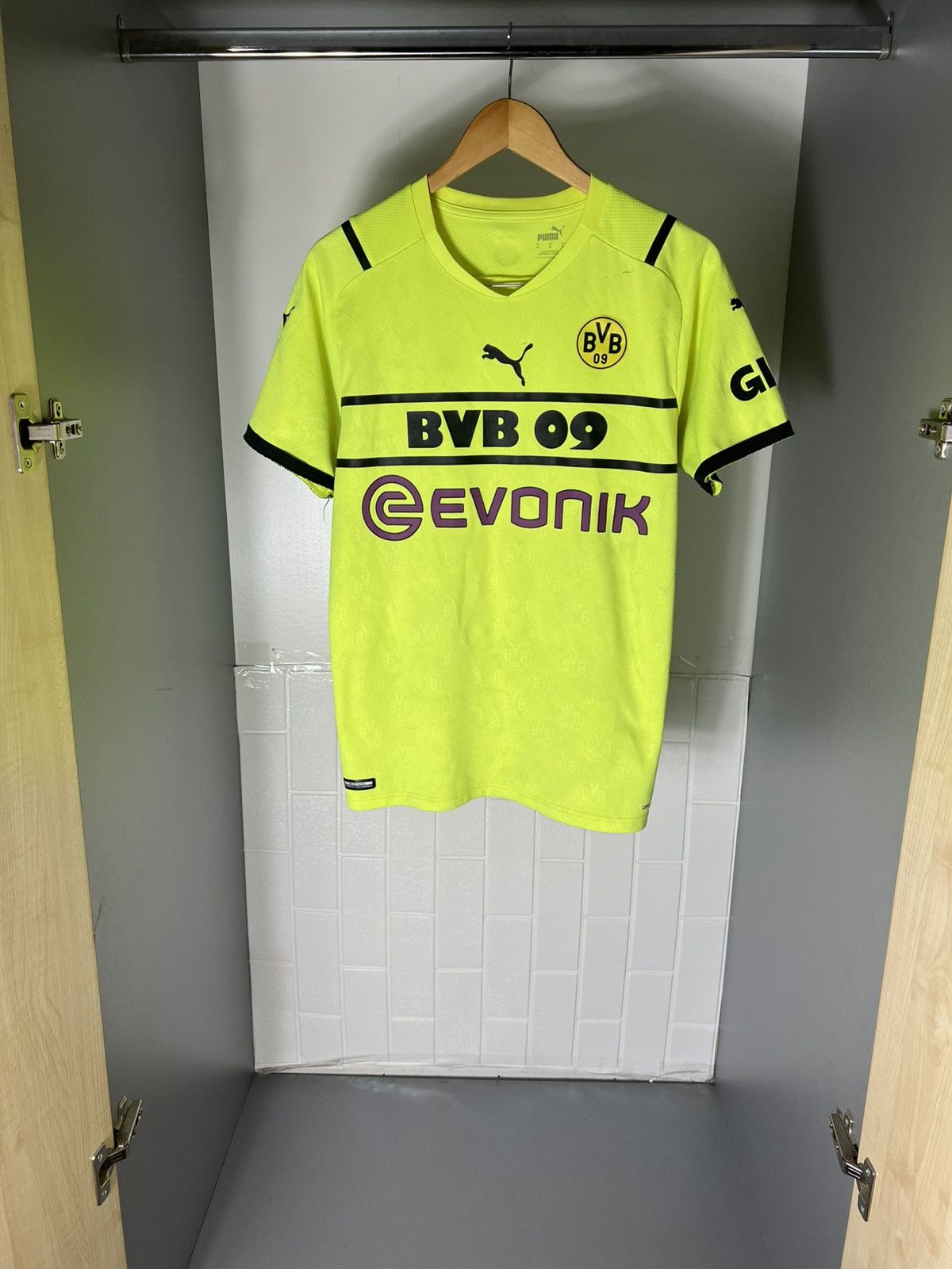 Puma VINTAGE PUMA FC BORUSSIA DORTMUND GERMANY SOCCER JERSEY Y2K Size US M / EU 48-50 / 2 - 3 Thumbnail