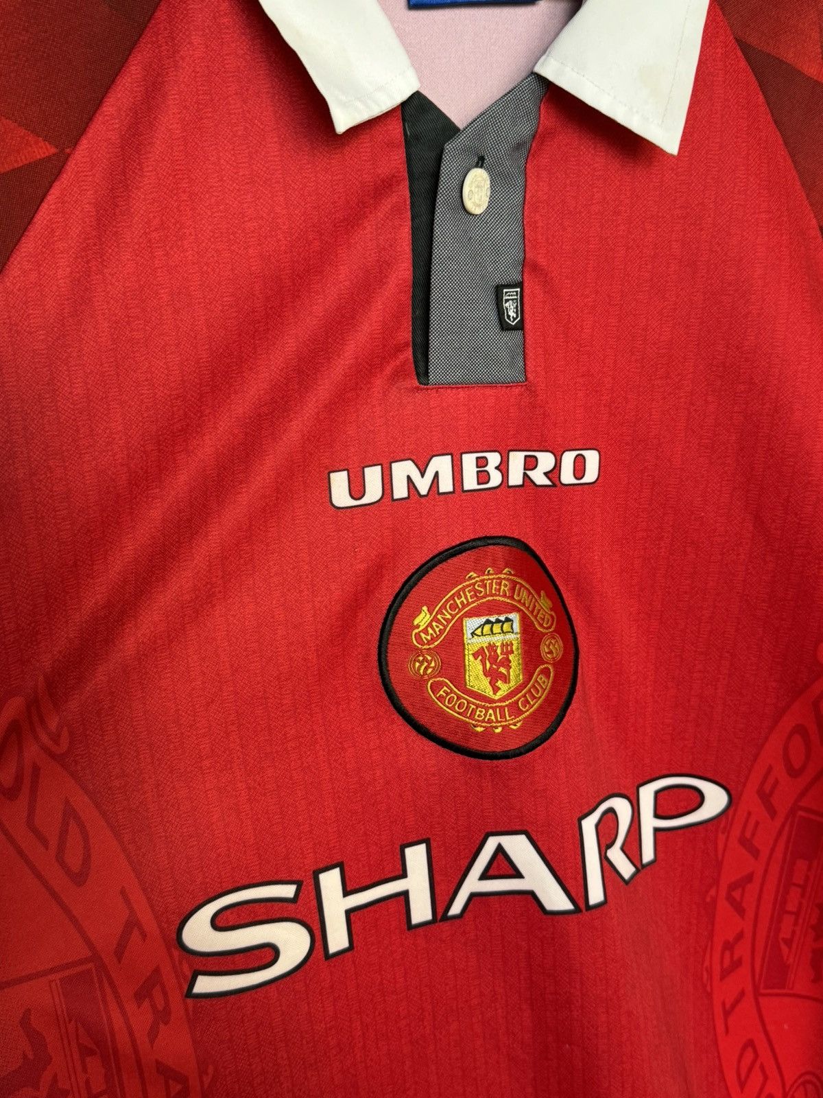 Umbro Vintage Manchester United 96/98 Home Football Jersey T-Shirt Size US XL / EU 56 / 4 - 3 Thumbnail