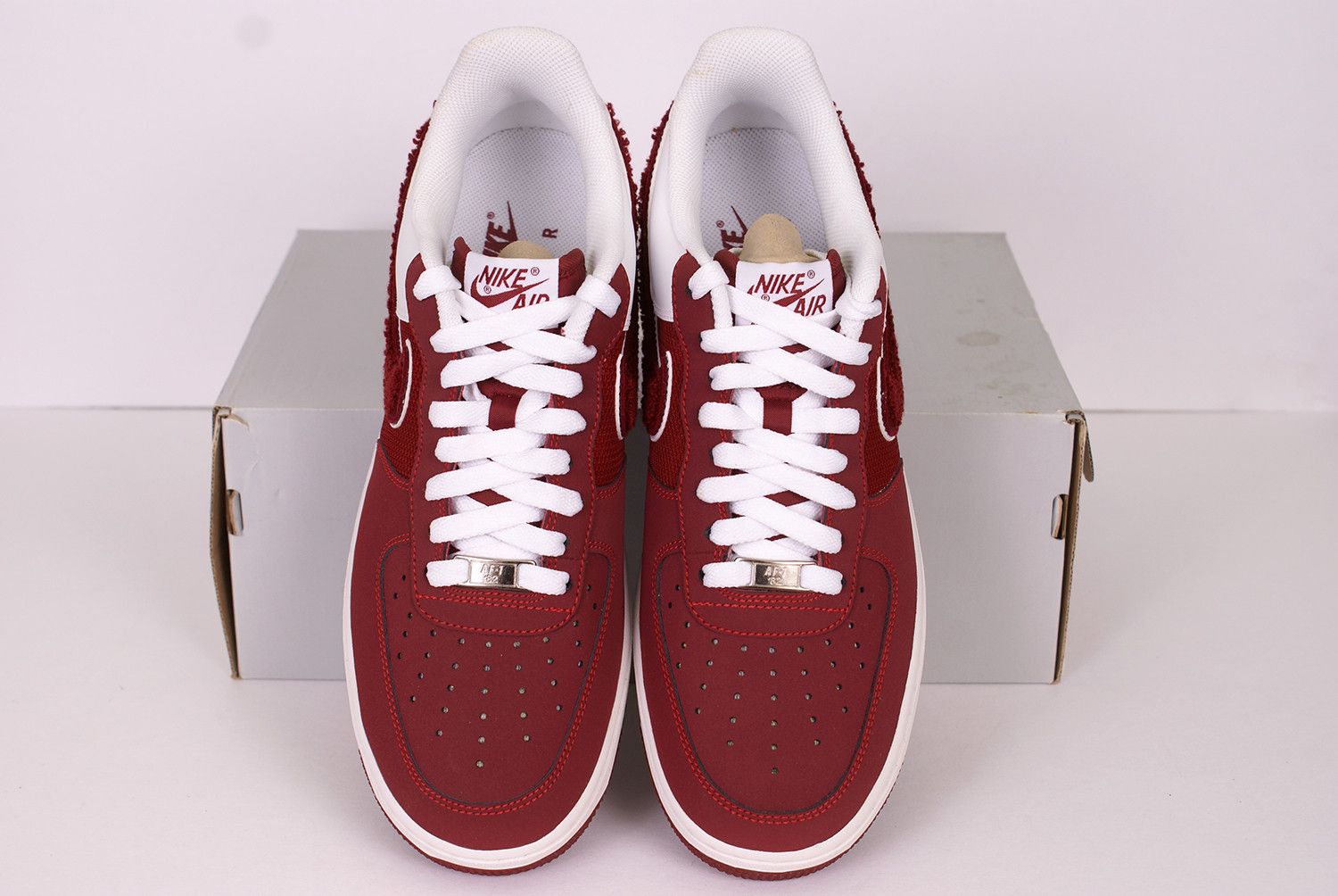 Nike 2013 Nike Air Force 1 HYPER RED White Chenille 488298 606 Size US 10.5 / EU 43-44 - 3 Thumbnail