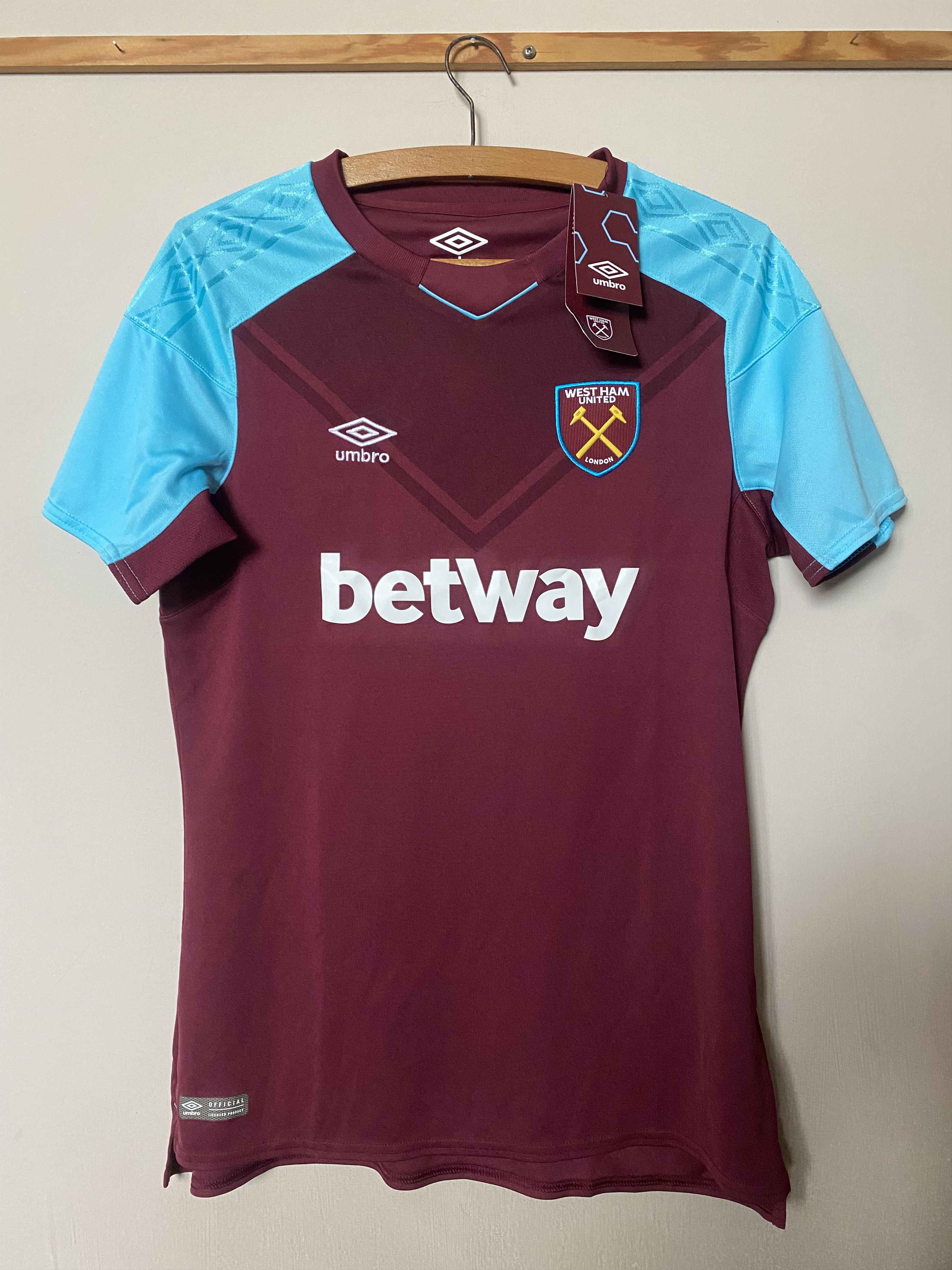 Umbro NEW - WEST HAM UNITED 2017 - 2018 - Umbro - S/M - UNIQUE Size US M / EU 48-50 / 2 - 1 Thumbnail