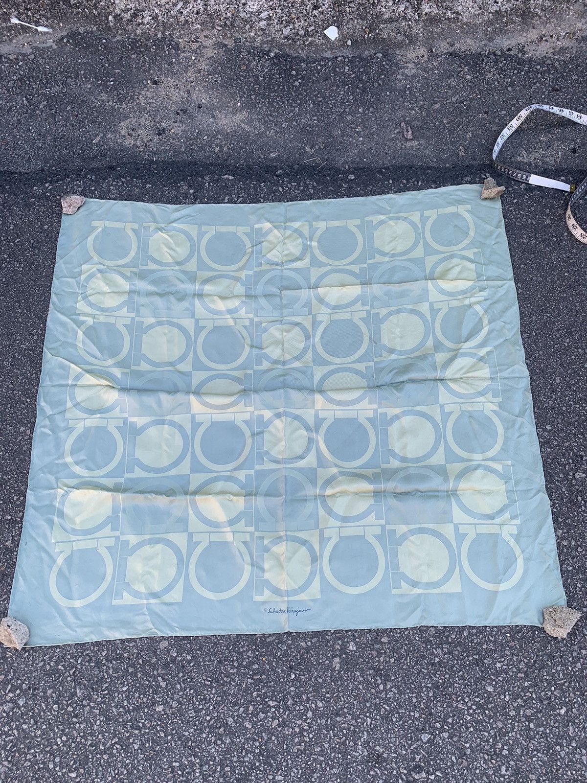 Salvatore Ferragamo × Vintage Vintage Salvatore Ferragamo Scarf Silk Size ONE SIZE - 2 Thumbnail