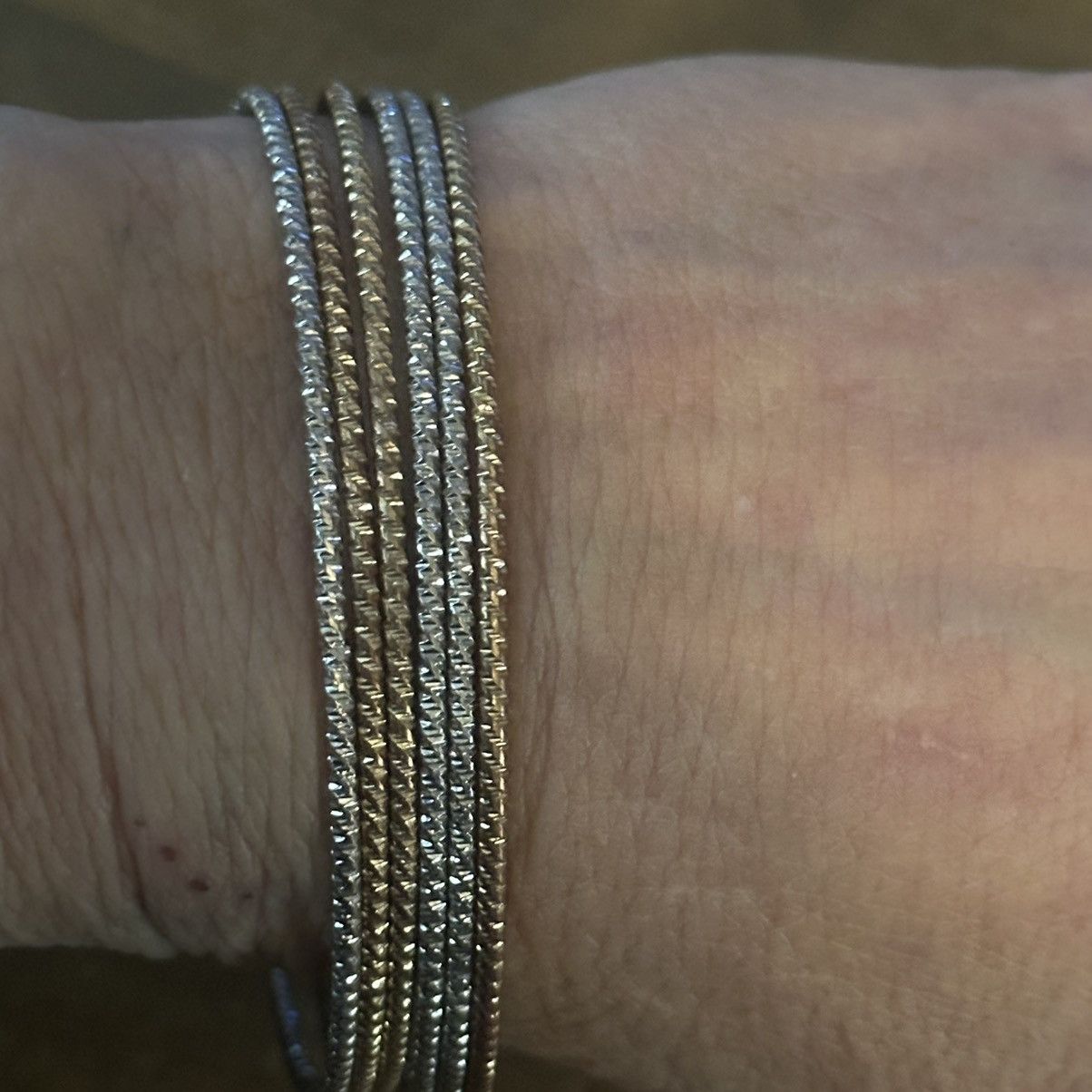 Other Gold and silver tone thin bangle bracelet bundle Size ONE SIZE - 3 Thumbnail