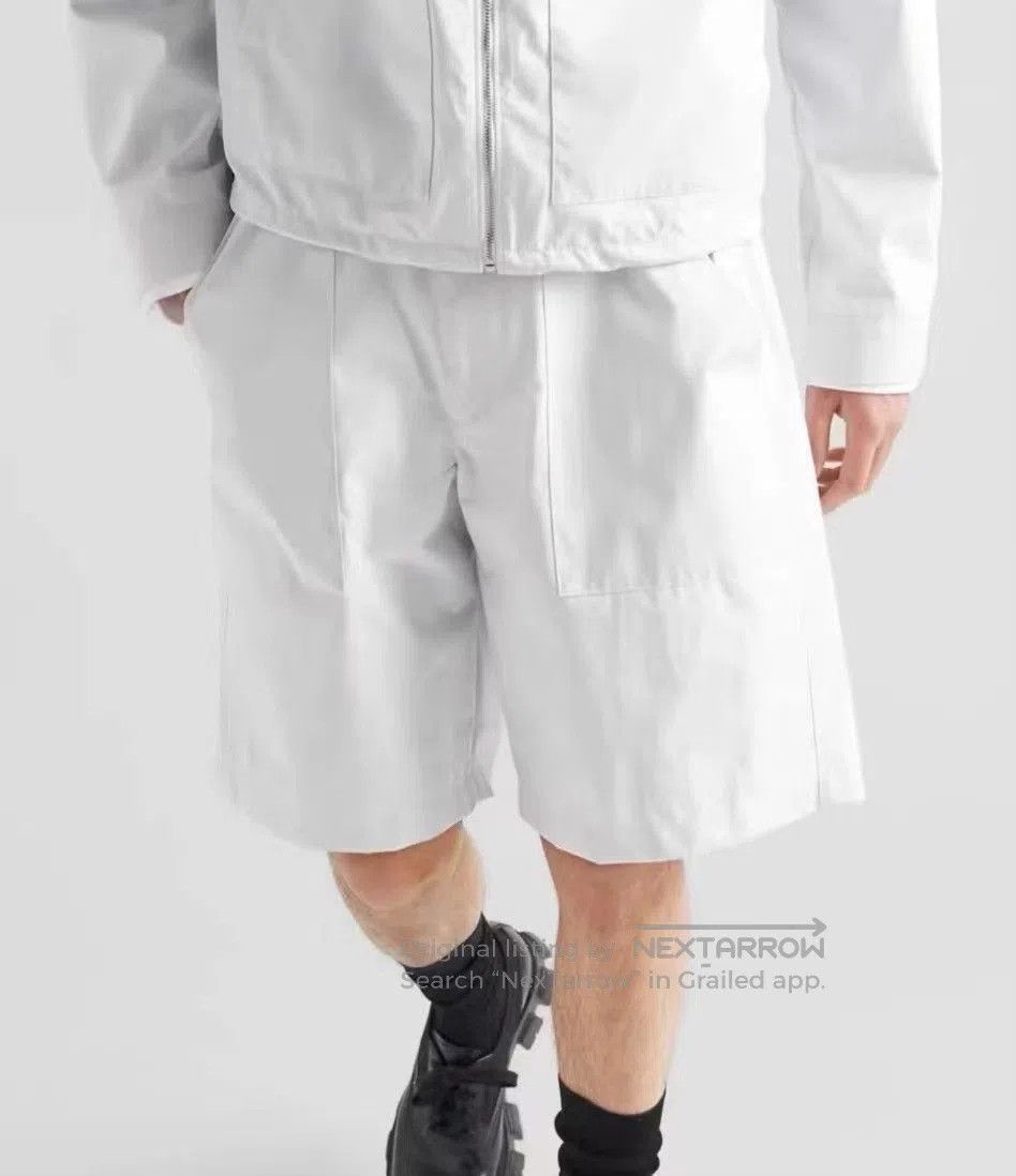 Prada Prada FW23 Triangle Logo Shorts. Size US 35 - 7 Thumbnail