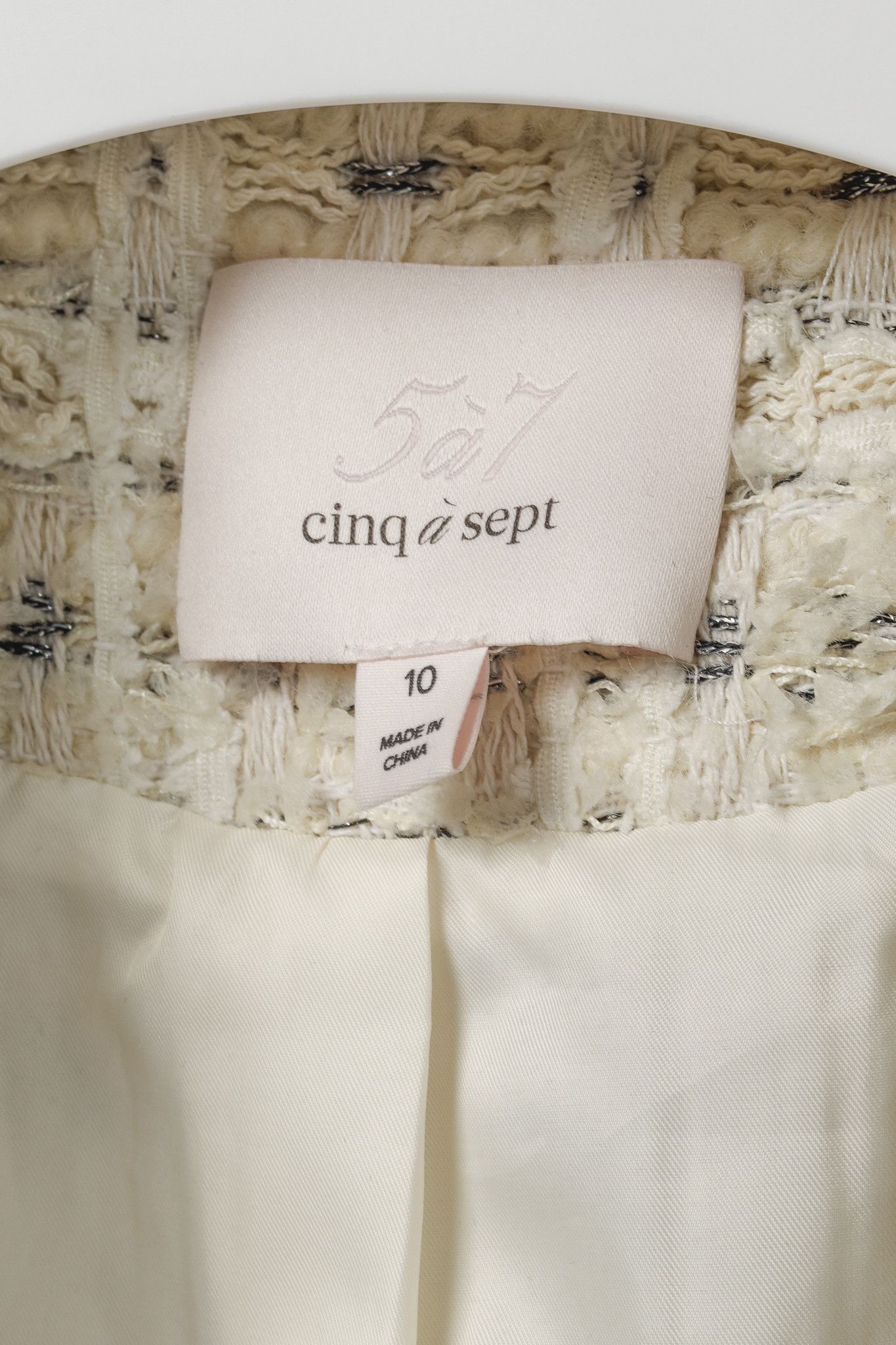 Cinq a Sept Cinq a Sept Maddie Ivory Metallic Beaded Tweed Blazer Size M / US 6-8 / IT 42-44 - 3 Thumbnail