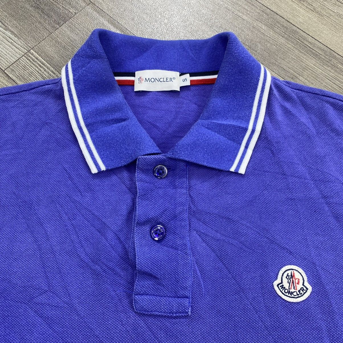 Moncler Vintage Moncler Maglia Manica Corta Polo Shirt Luxury Size US S / EU 44-46 / 1 - 4 Thumbnail