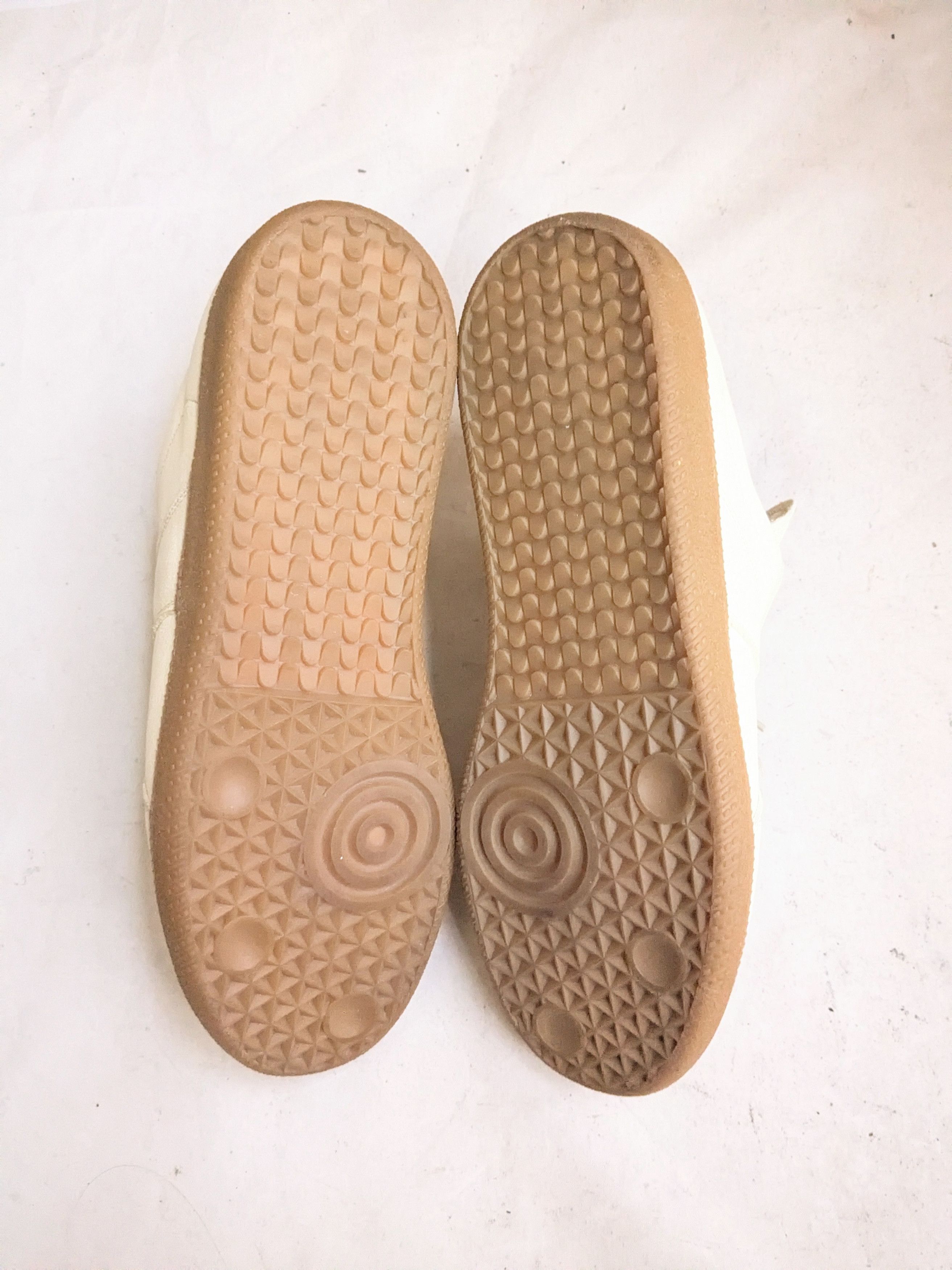 Maison Margiela Maison Margiela Replica GAT Beige Gum 10 43 Low Tops Size US 10 / EU 43 - 18 Thumbnail