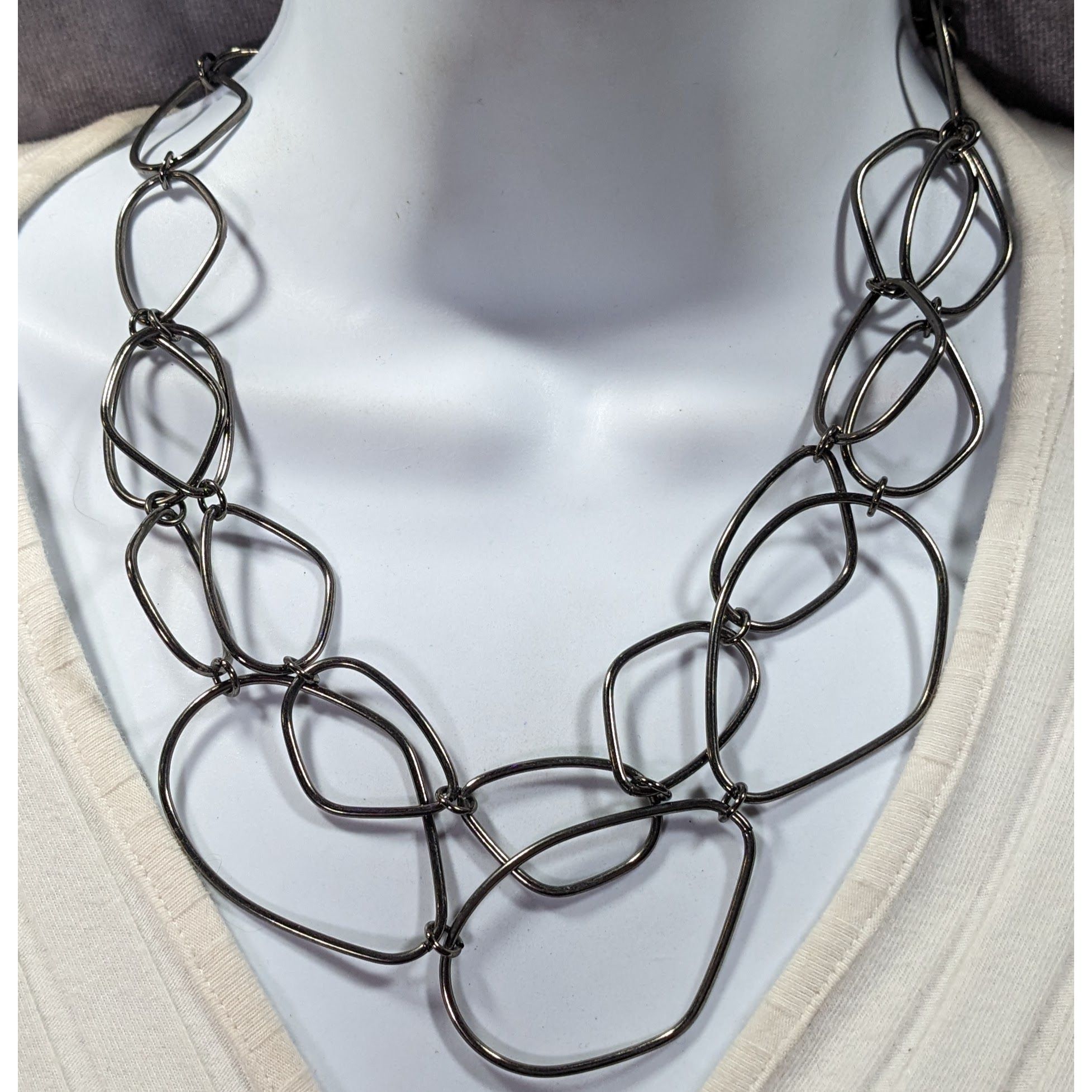 Other Abstract Open Link Gunmetal Tone Necklace Size ONE SIZE - 1 Thumbnail