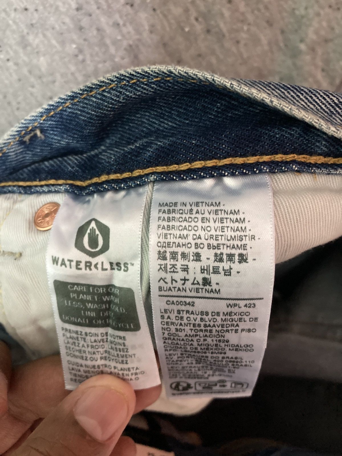 Distressed Levis 501 54 reproduction lot