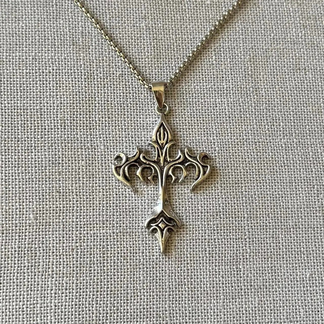 Other Y2k silver gothic cross necklace Size ONE SIZE - 1 Thumbnail