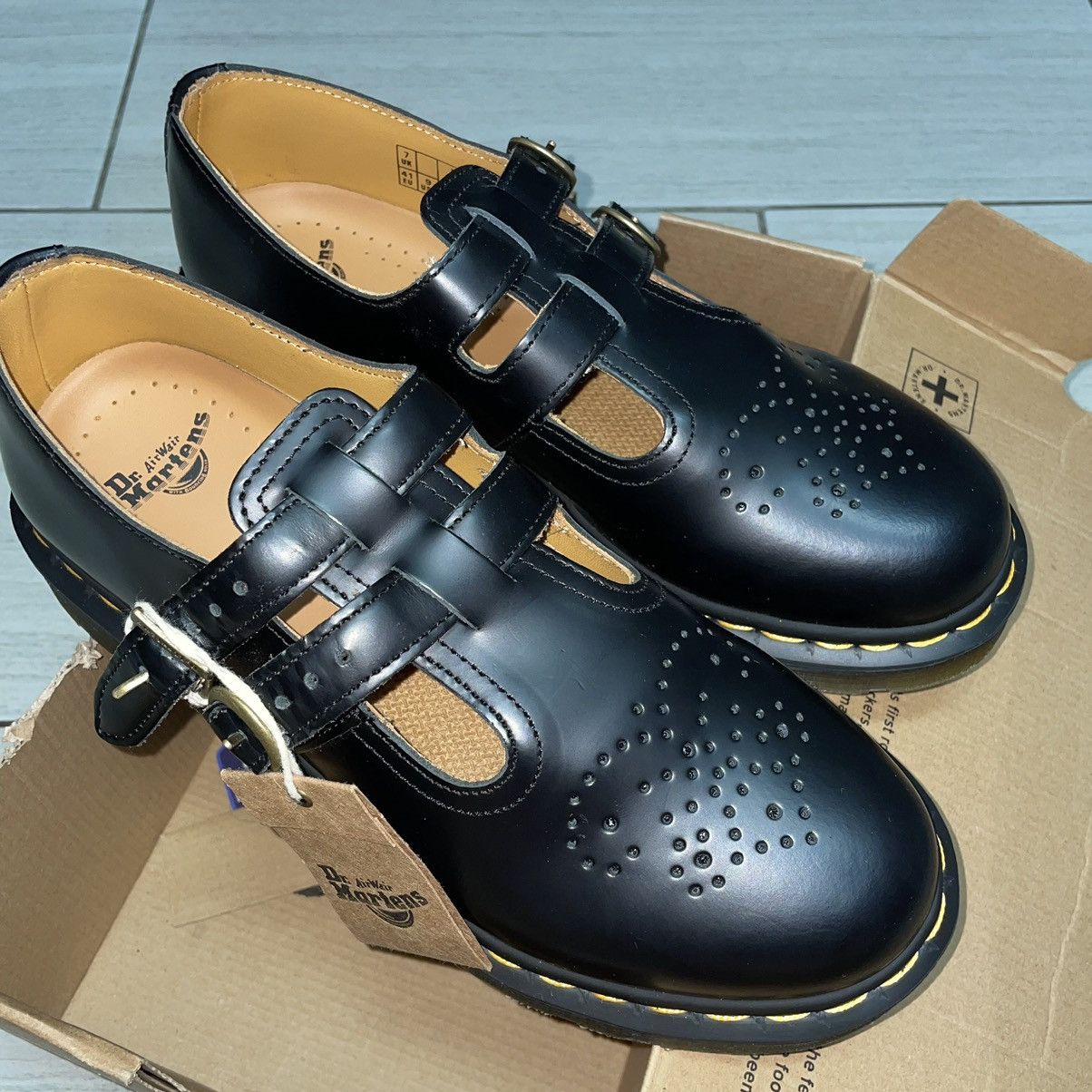 Dr. Martens Dr Marten Mary Jane 8065 Size US 9 / IT 39 - 2 Thumbnail
