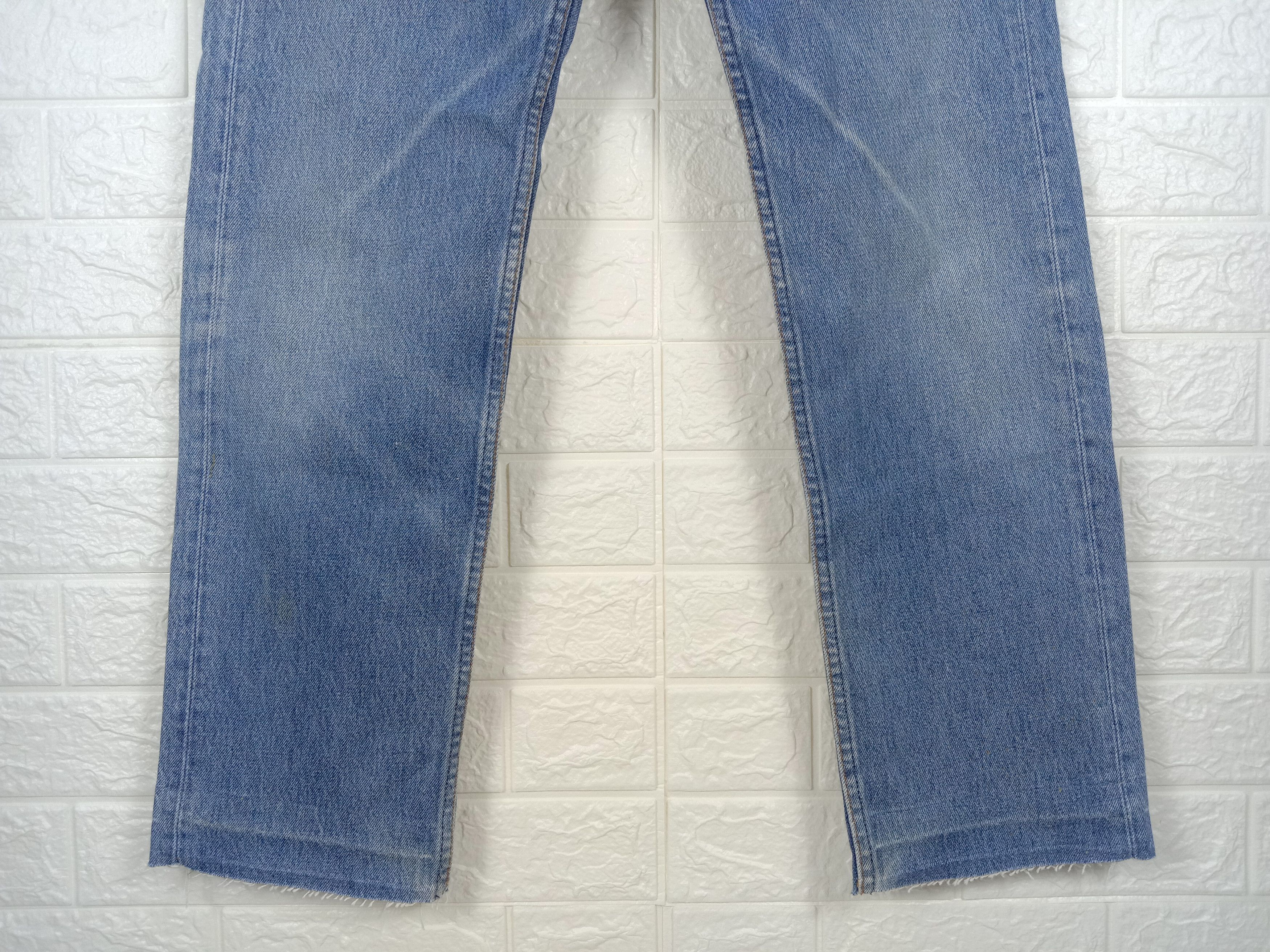 Levi's Vintage Levi's 501 Jeans Blue Wash Buttons Fly Denim Size 29" - 4 Thumbnail