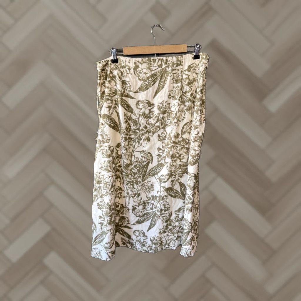 Abercrombie & Fitch Abercrombie & Fitch Womens Floral Pattern Long Wrap Skirt L Multicolor - Wrap - Skirt - Long - Size L Womens Size 36" / US 14 / IT 50 - 1 Thumbnail