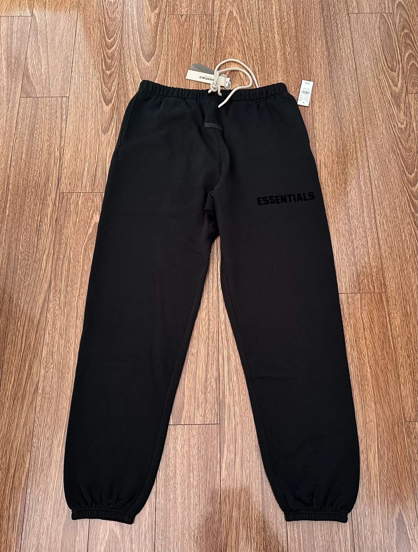 Fear of God Fear Of God Essentials 23SS Sweatpant Size US 32 / EU 48 - 1 Thumbnail