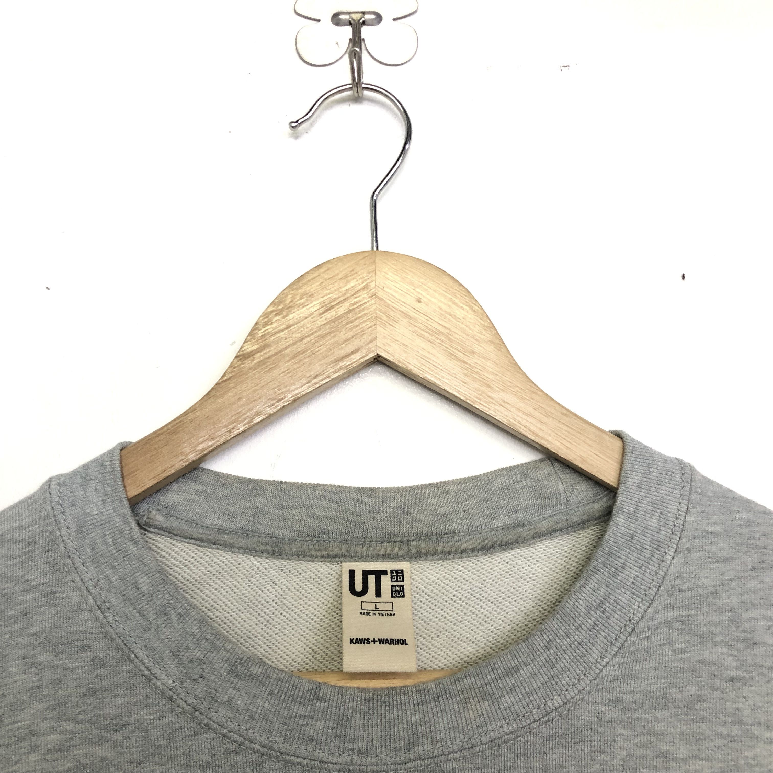 Andy Warhol × Kaws × Uniqlo UNIQLO X KAWS + WARHOL BANANA ART GRAPHIC SWEATSHIRT Size US L / EU 52-54 / 3 - 7 Thumbnail