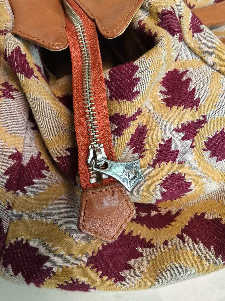 Vivienne Westwood Vivienne Westwood size os Pirate pin bowling bag Size ONE SIZE - 4 Thumbnail