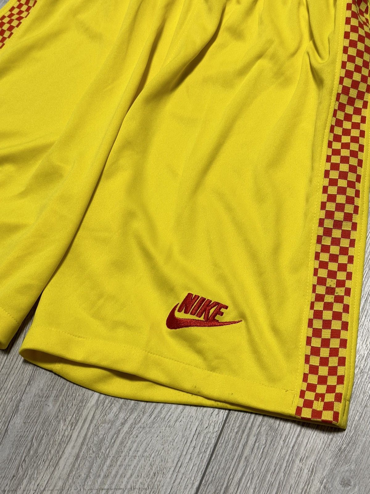 Nike Liverpool F.C Nike Dri-Fit Soccer Shorts Size US 28 / EU 44 - 2 Thumbnail