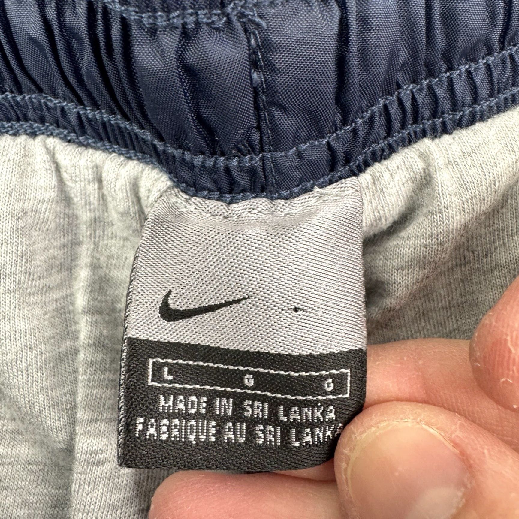 Nike VINTAGE Nike Track Pants Mens L Blue Nylon Drawstring 32in Inseam Hipster Y2K Silver Tag Sports Logo Baggy Size US 33 - 7 Thumbnail