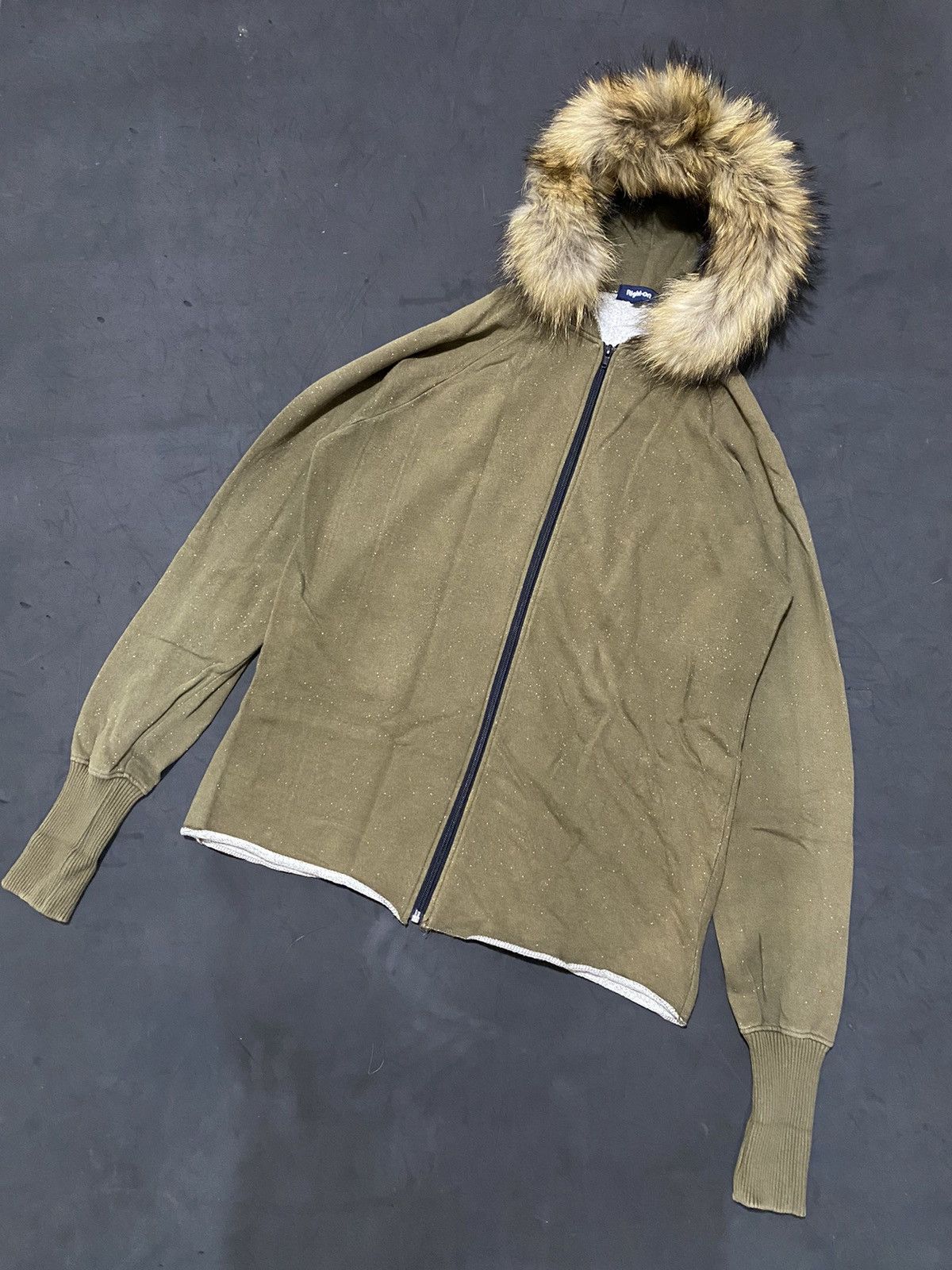 image of If Six Was Nine x Kmrii Bindingoffer Righton Furhoodir Lgb Ifsixwasnine Styled in Dark Green (Size 